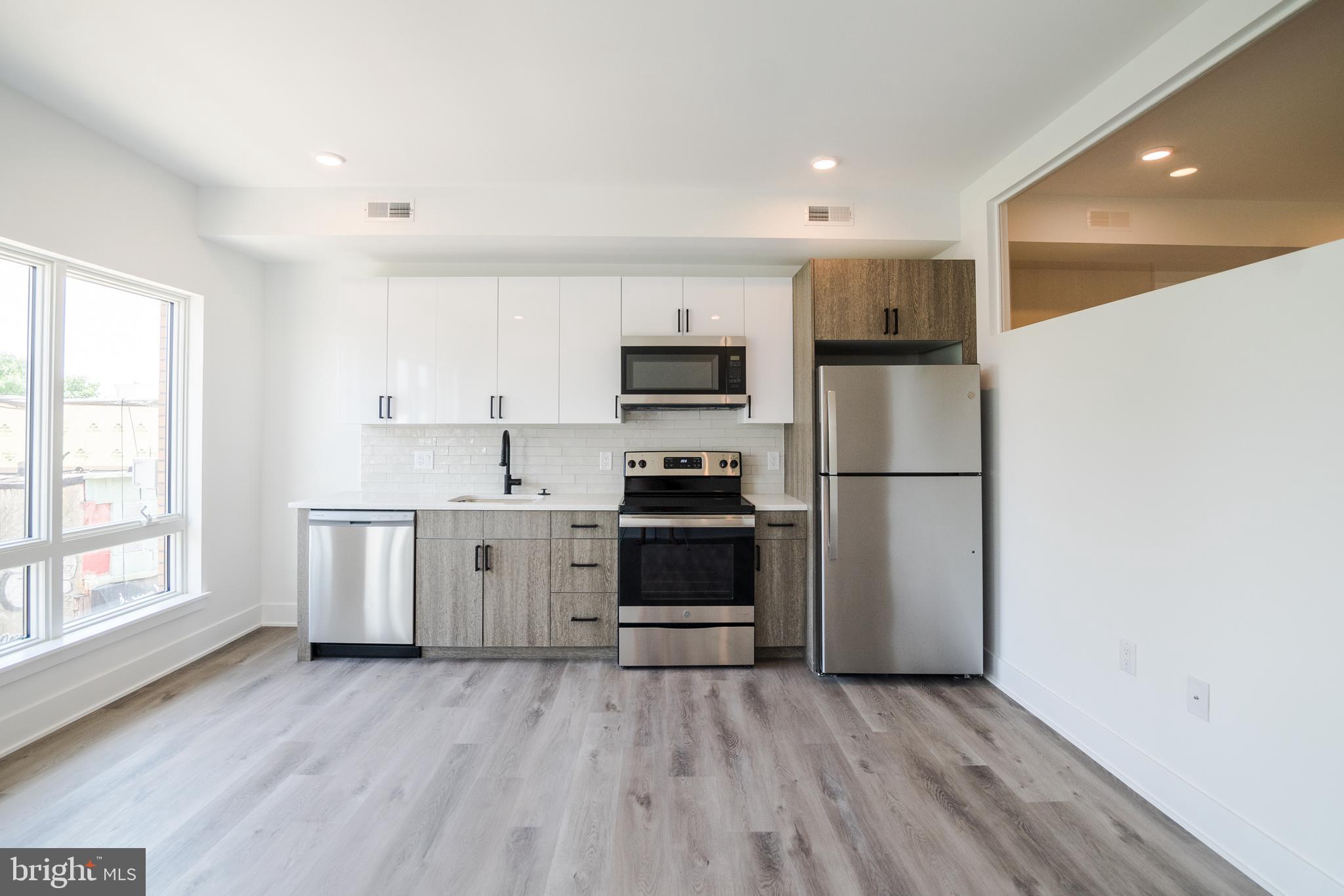 POINT BREEZE - Residential Lease