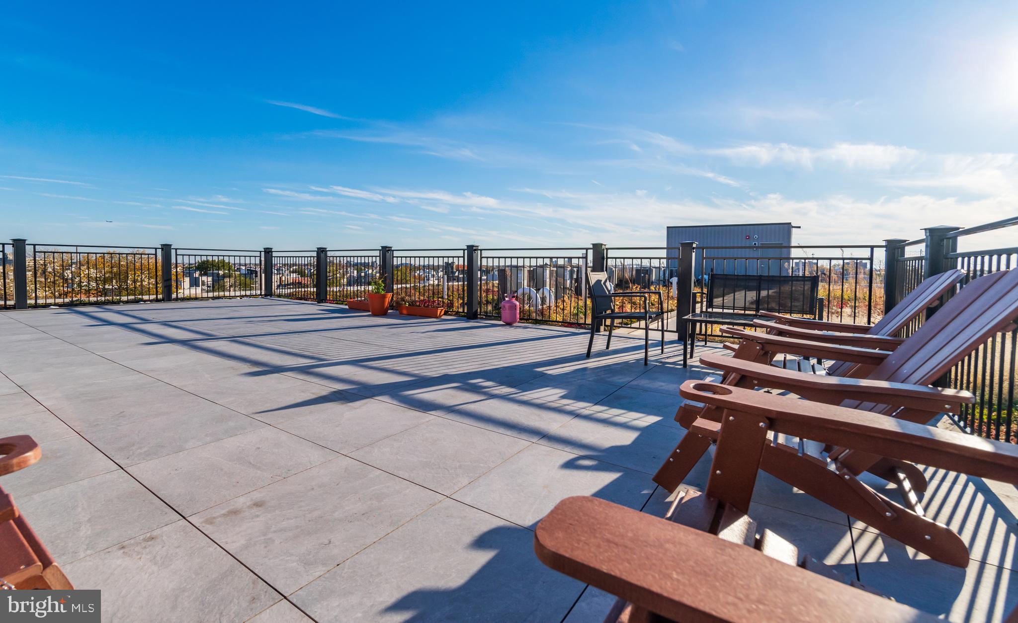 POINT BREEZE - Residential Lease