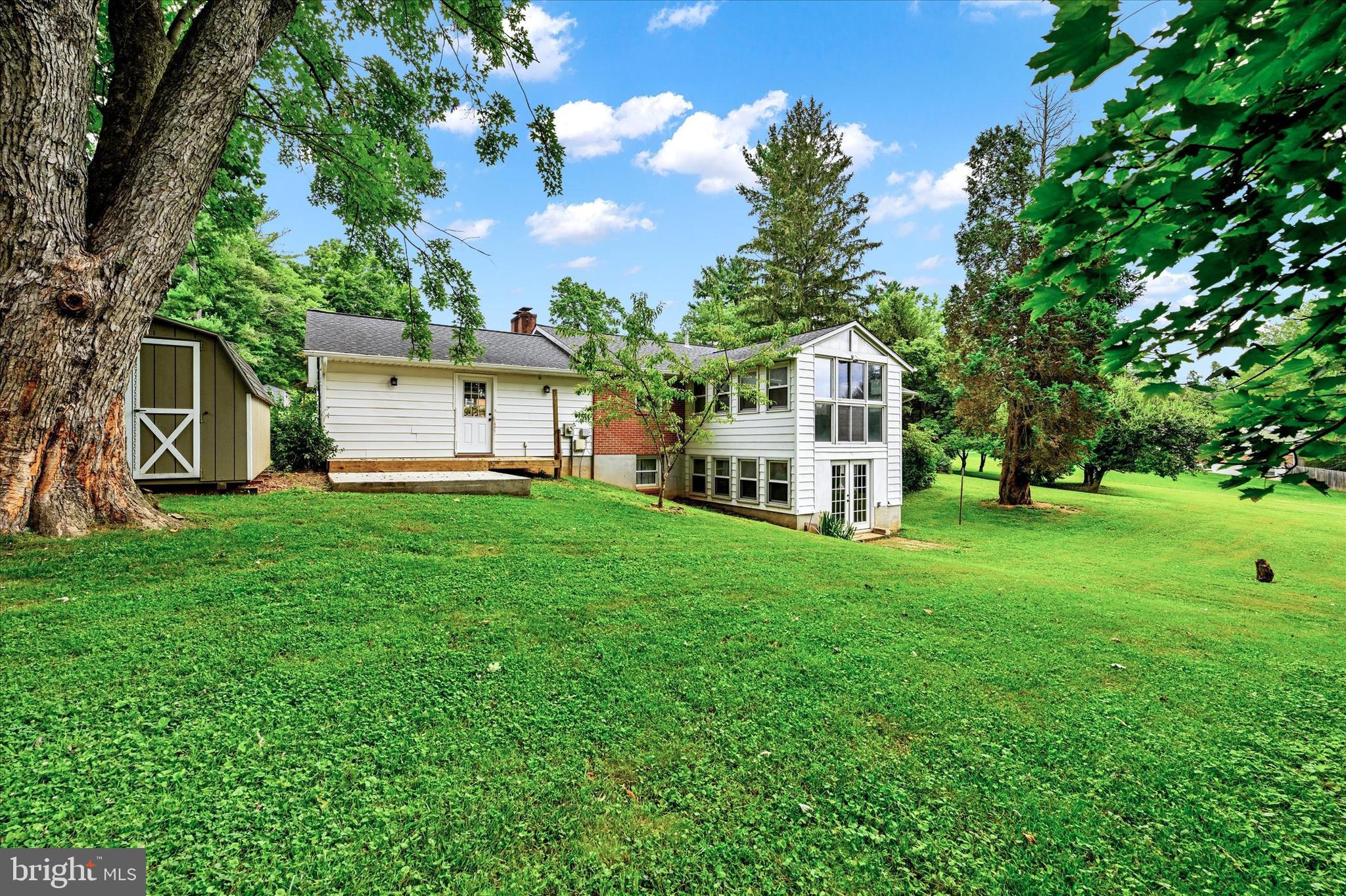 LOCKSLEY - Residential