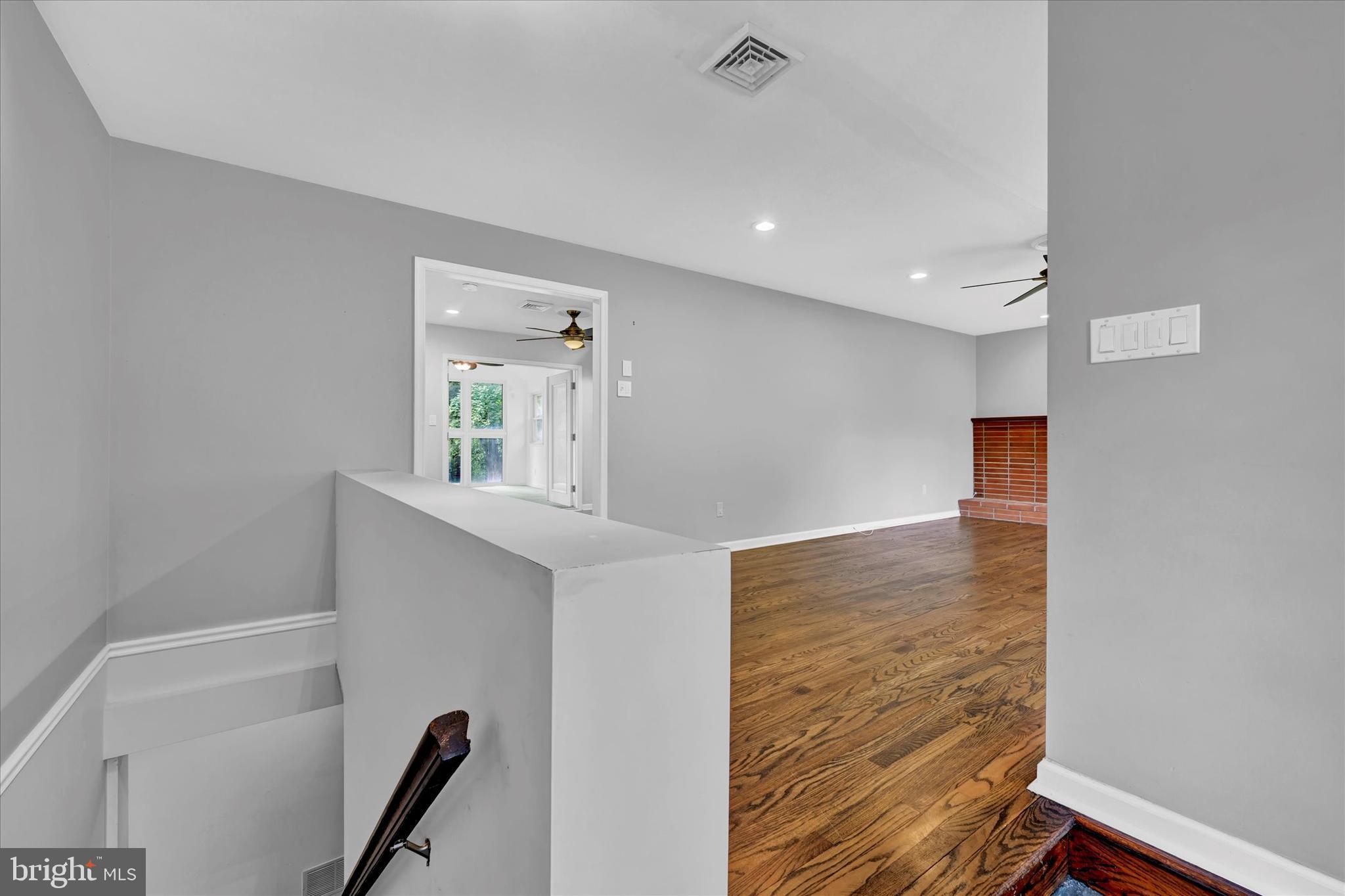 LOCKSLEY - Residential