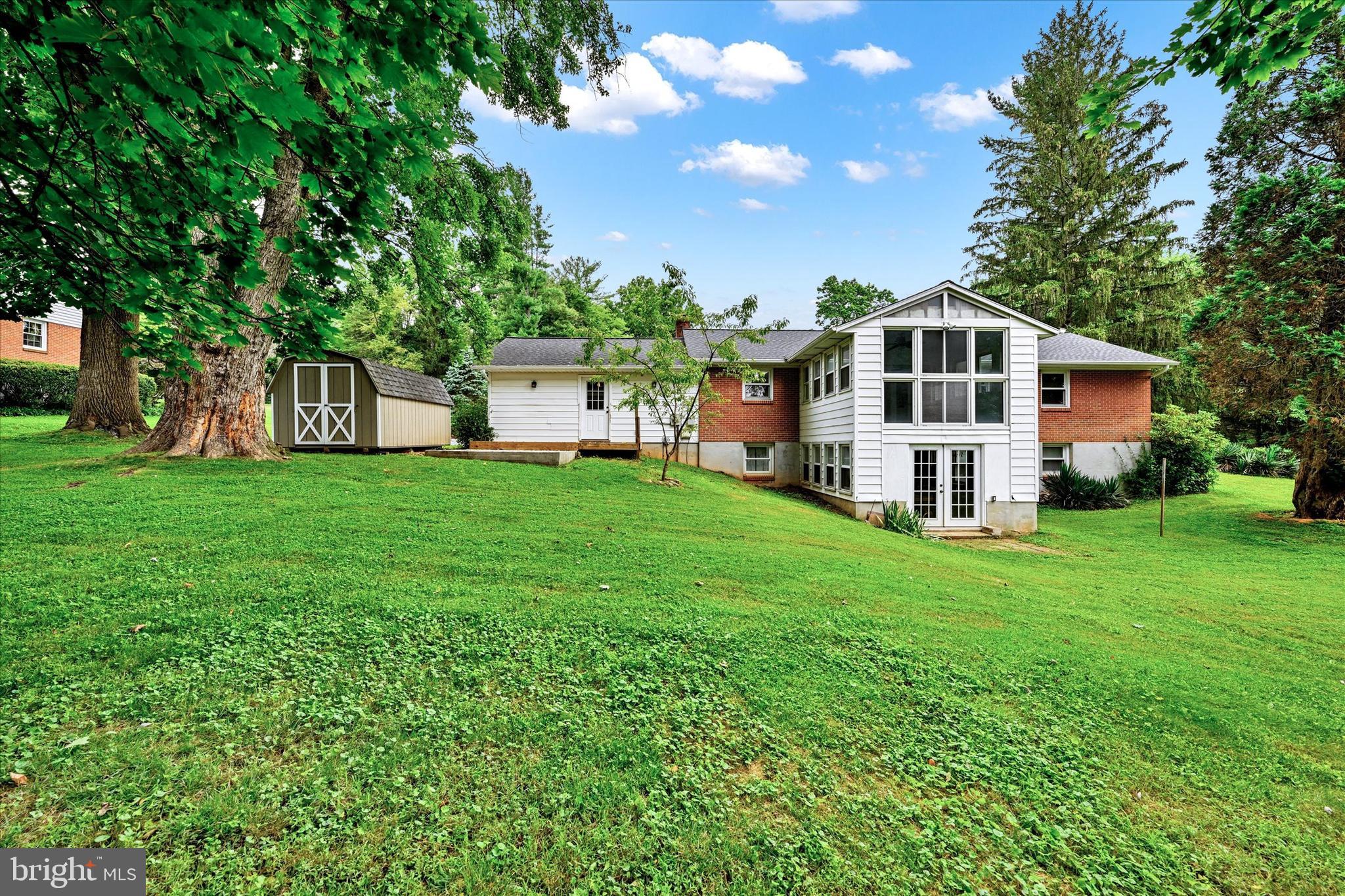 LOCKSLEY - Residential