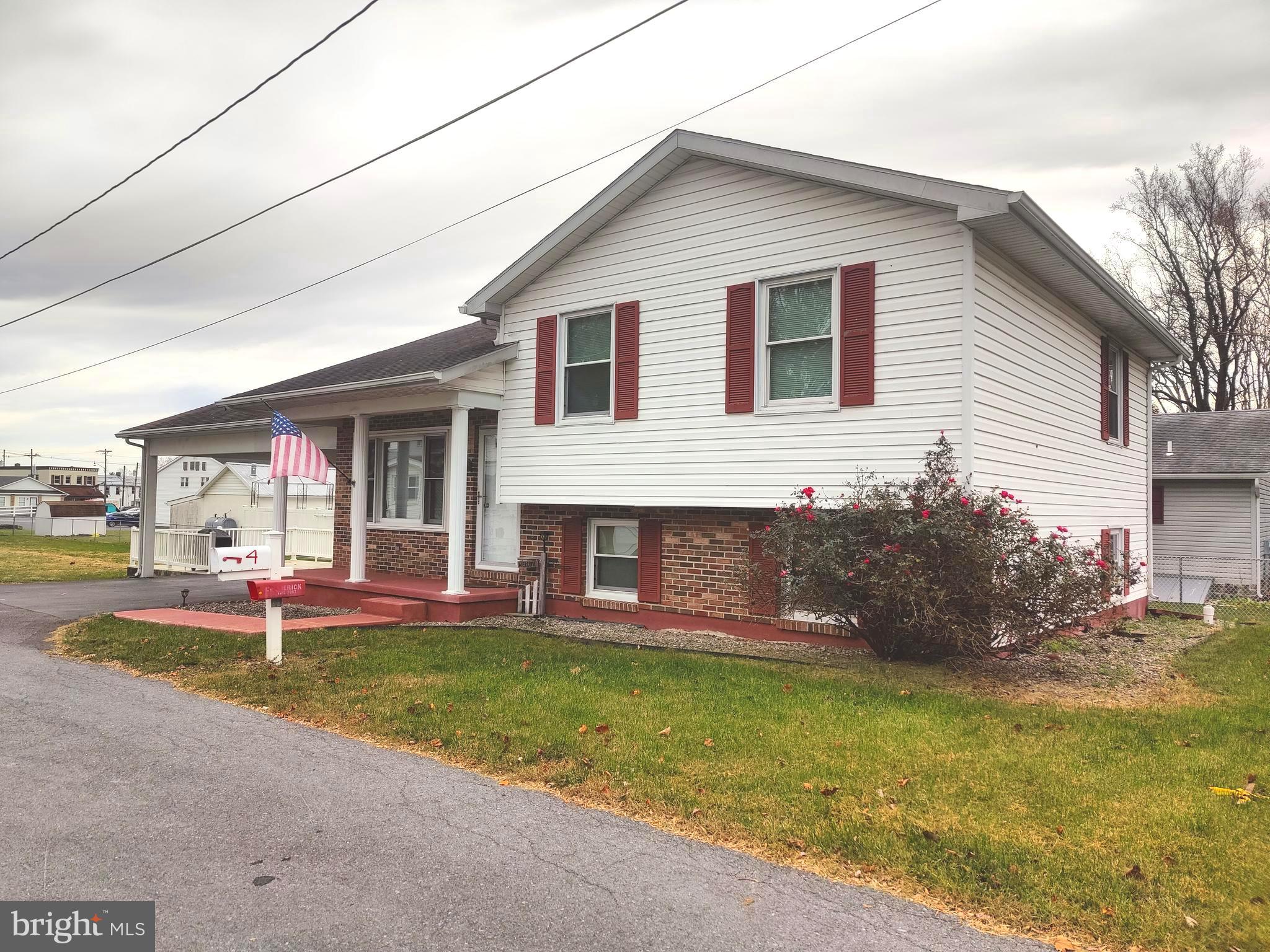 4 S ALTAMONT AVENUE