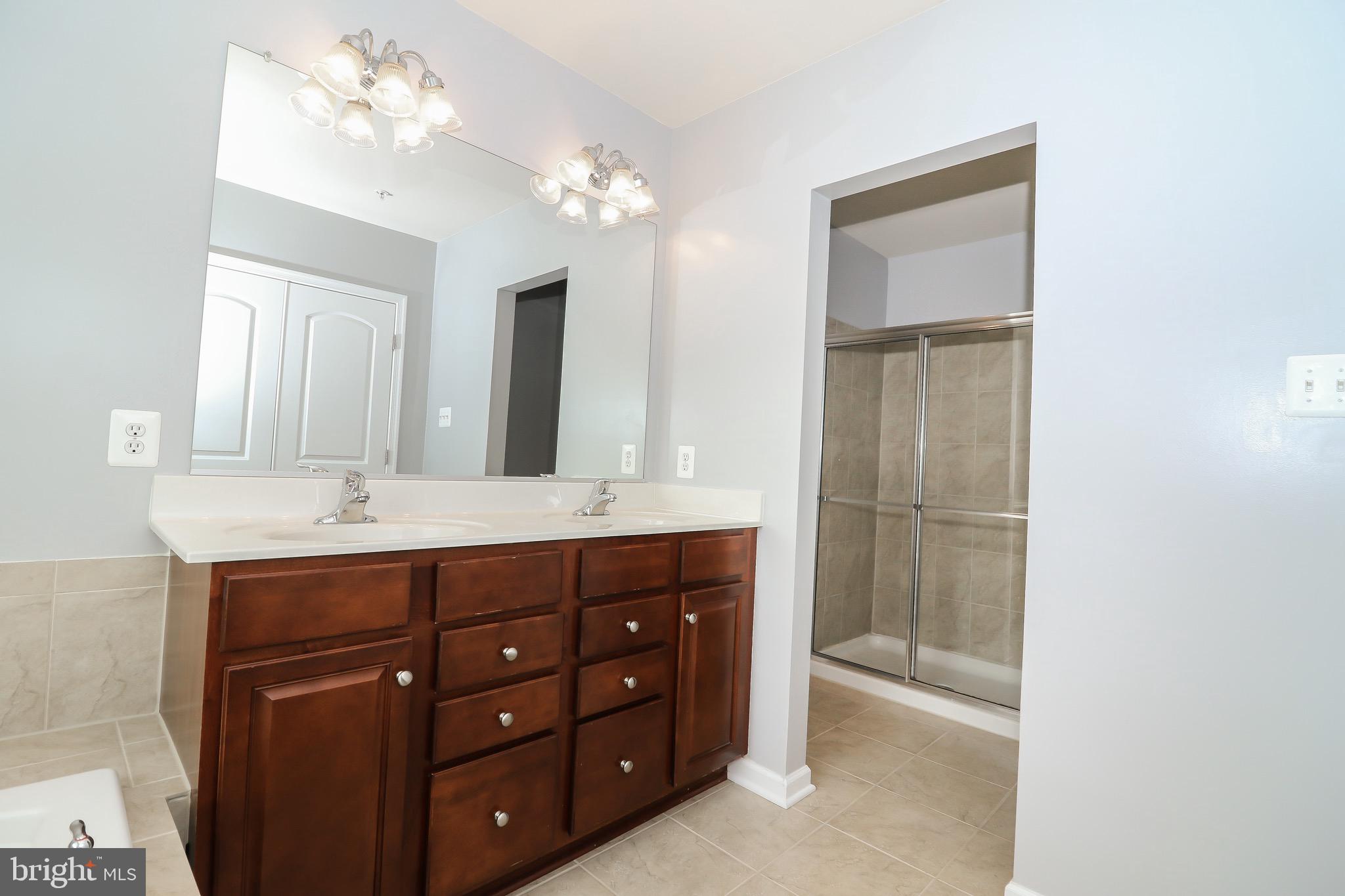 THE ENCLAVE AT ARUNDEL PRESERVE - Residential