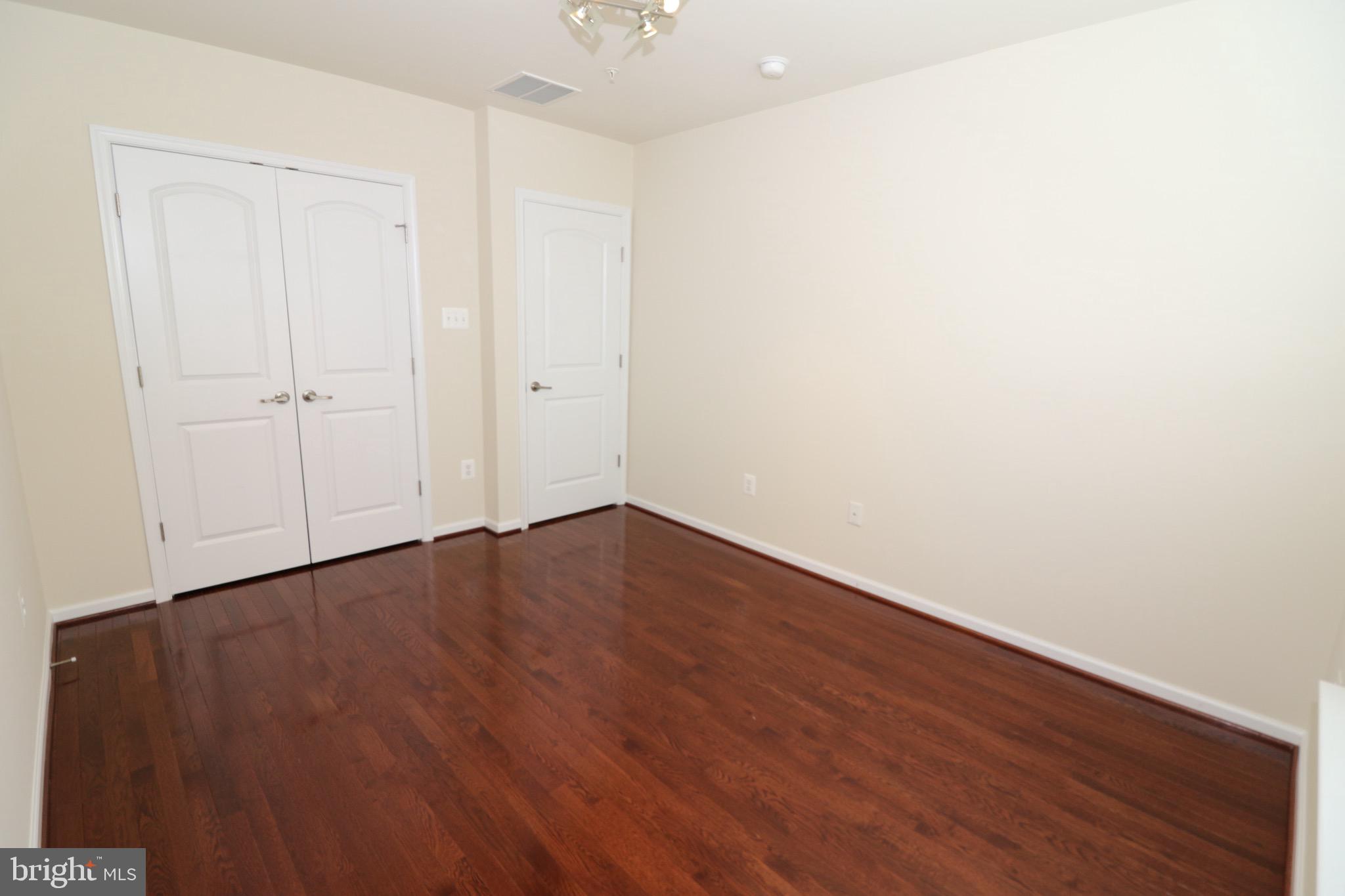 THE ENCLAVE AT ARUNDEL PRESERVE - Residential