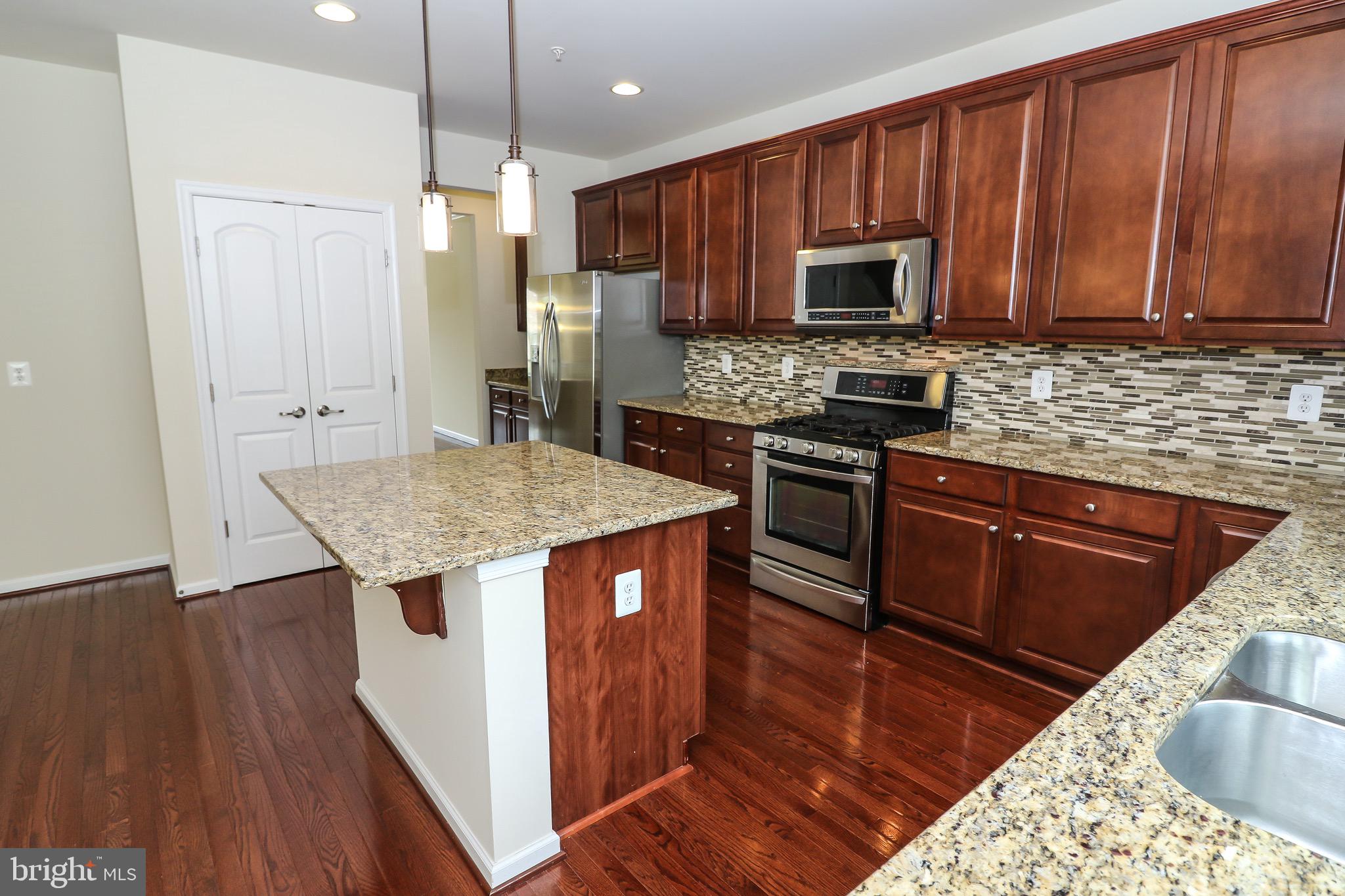 THE ENCLAVE AT ARUNDEL PRESERVE - Residential