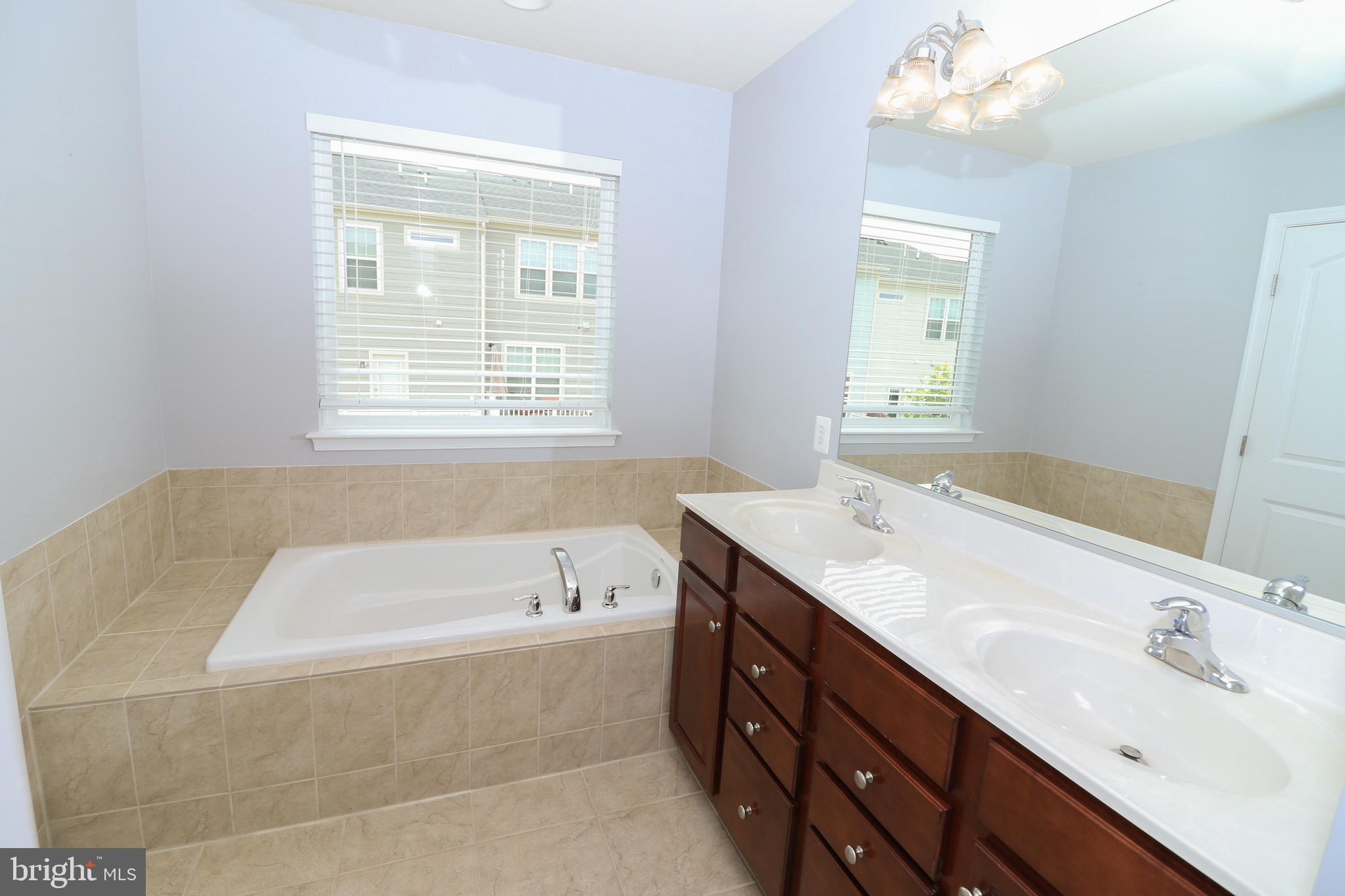 THE ENCLAVE AT ARUNDEL PRESERVE - Residential