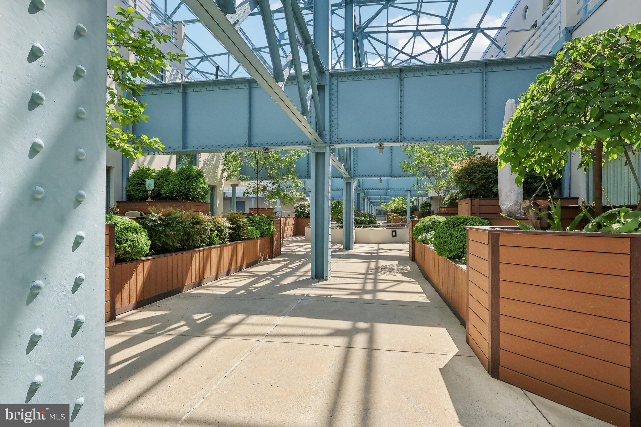 PENN'S LANDING - Residential