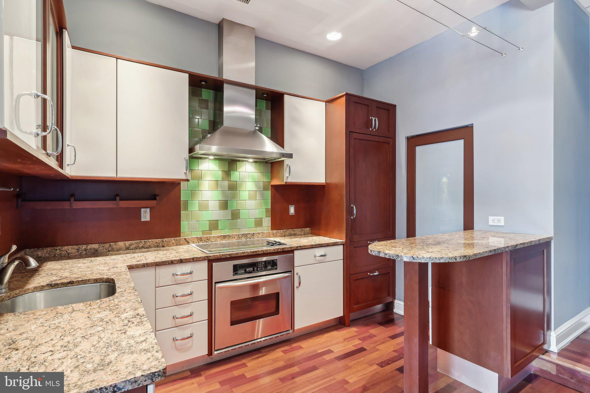 PENN'S LANDING - Residential