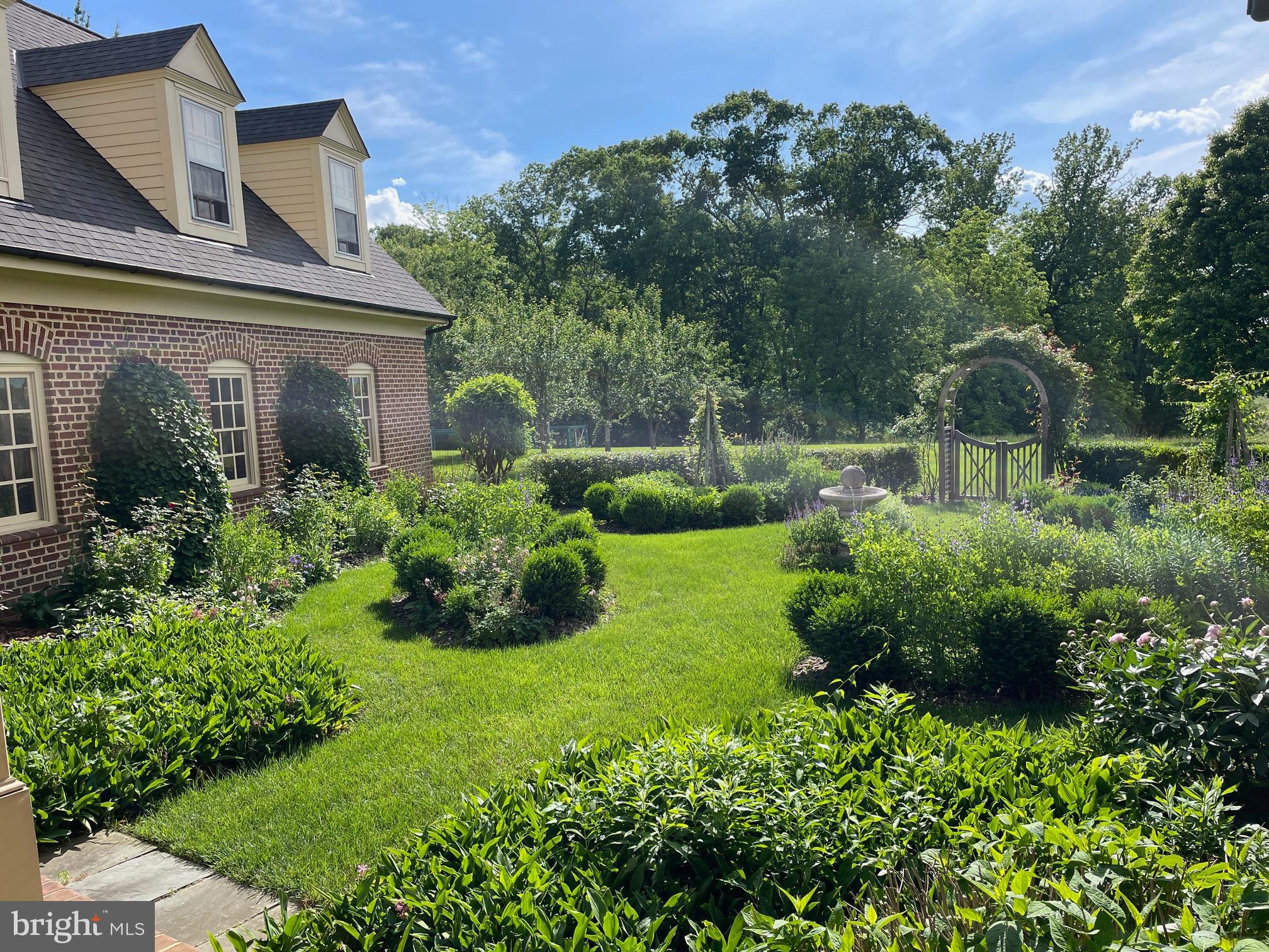 PINE HILL FARMS - Residential