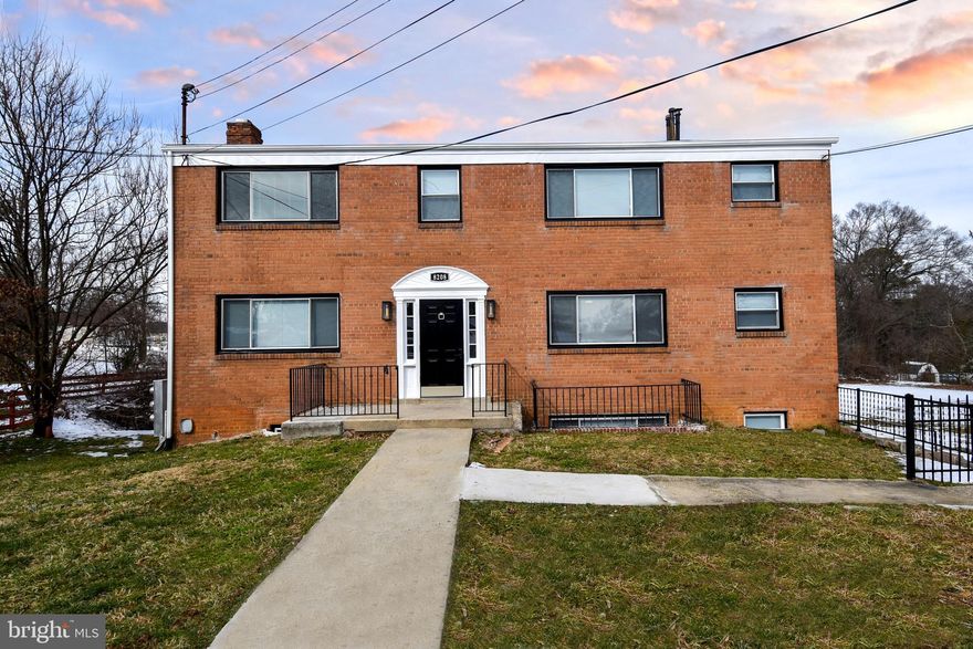 BEAUTIFULLY RENOVATED!
Unit 2 is a 1 bedroom ground level energy efficient studio with separate entrance. Unit was completely renovated with brand new kitchens with granite counter tops, new cabinets, high end plumbing fixtures & light fixtures, stainless steel appliances, individually controlled central furnaces, new bathrooms & modern vinyl flooring throughout. New windows and off-street parking in this quiet, residential diverse homeowner neighborhood. 
Residents pay electric & gas with separate hot water tanks for each unit. Water is paid by the landlord and is included in the rent.
Laundry facility is scheduled to be completed by the end of 2024. Tenants are authorized to use the laundry facility in the building next door.

Seeking long term residents for these premium units. Call for private showing appointment at least 24h prior.

The owner pays for water & trash collection. No-Smoking building. Pets are not allowed without advance written approval from manager and pet fee is added to rent. Minimum 12 months lease.  New laundry facility is scheduled to be completed by end of year in adjacent building. Residents are authorized to use laundry facilities in building next door.

Renters insurance is required.