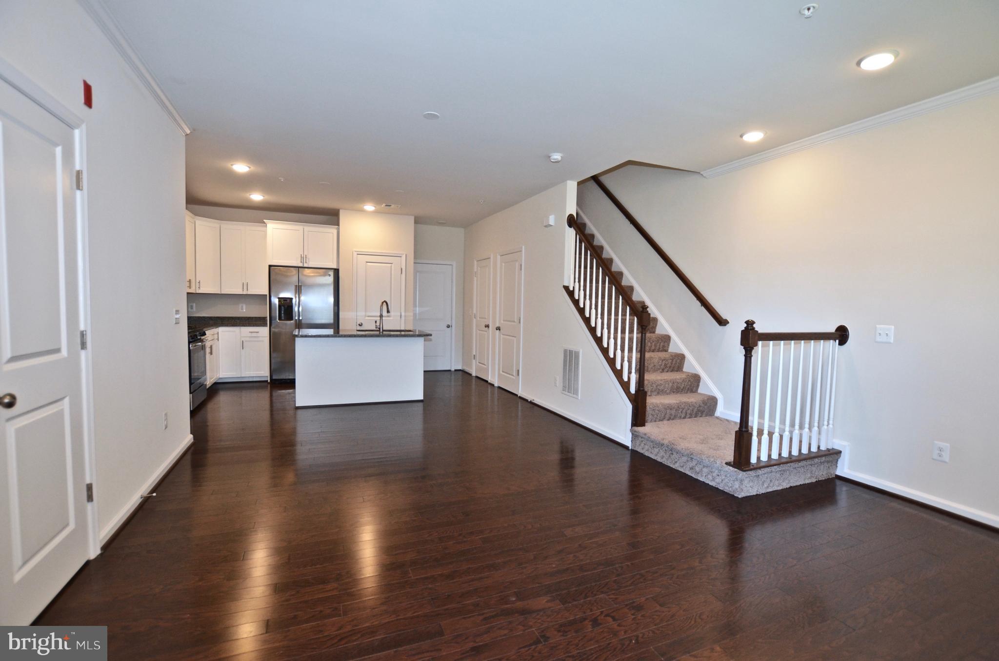 LOFTS AT VILLAGE WALK - Residential Lease