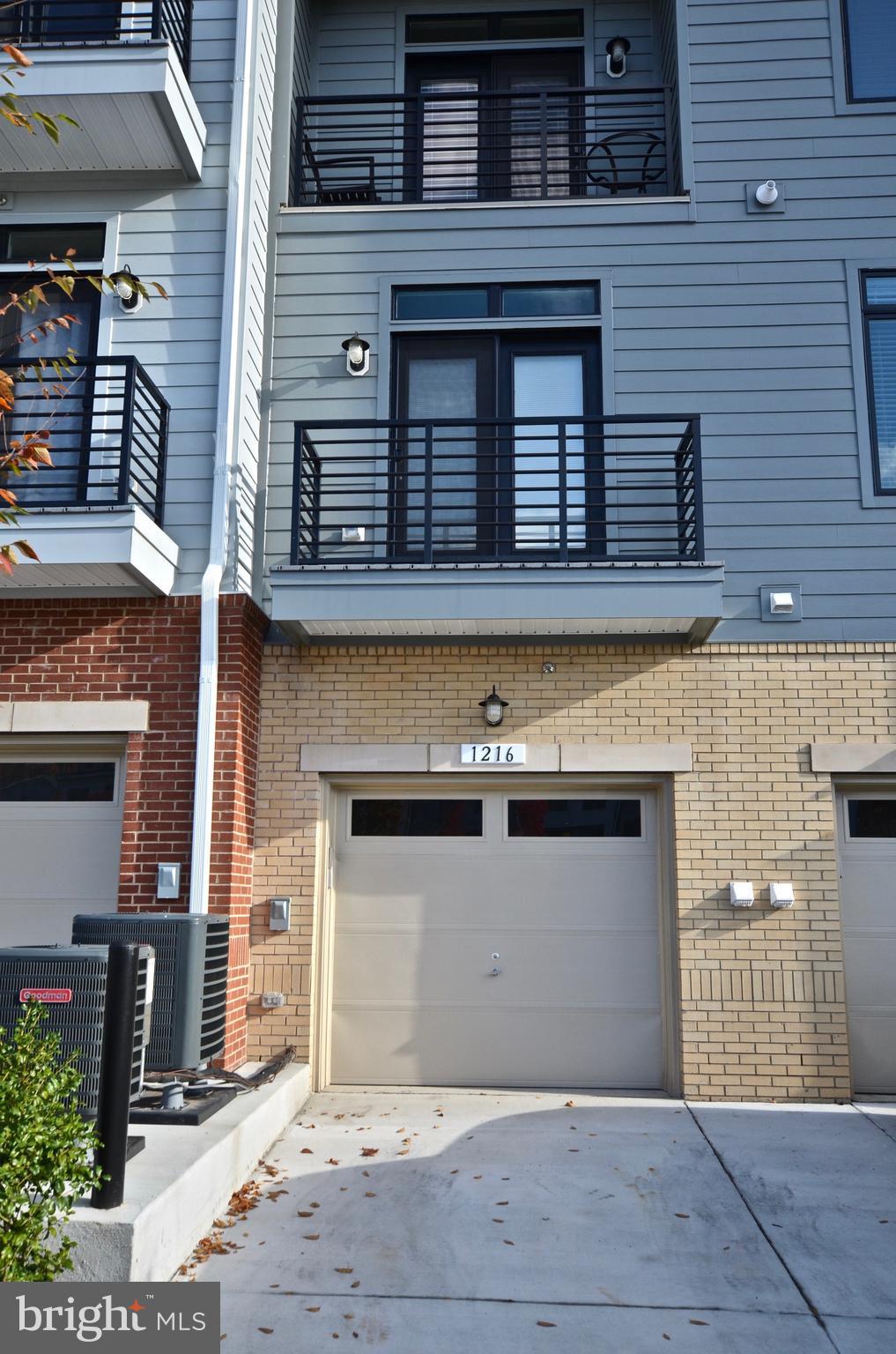 LOFTS AT VILLAGE WALK - Residential Lease
