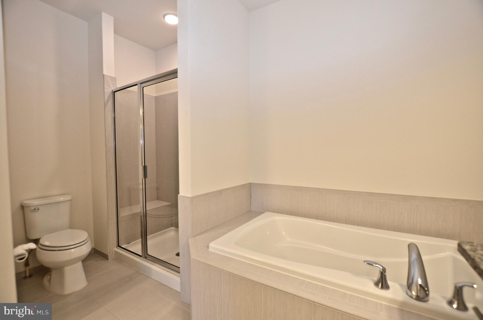 LOFTS AT VILLAGE WALK - Residential Lease