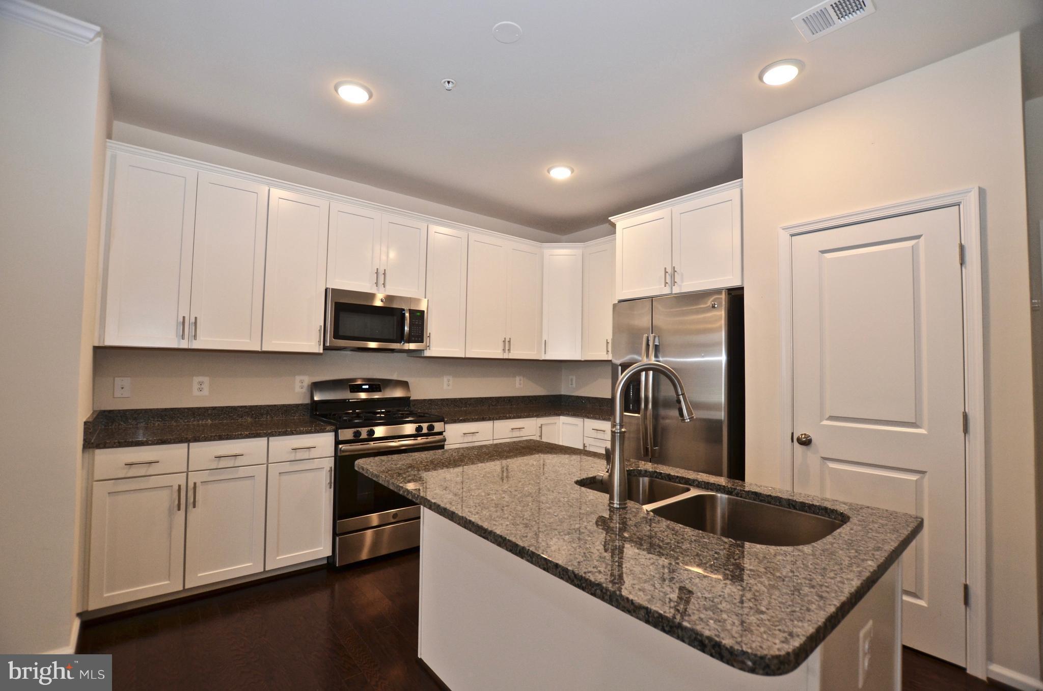 LOFTS AT VILLAGE WALK - Residential Lease