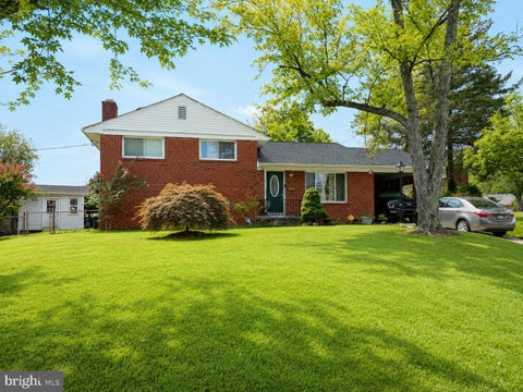 Homes For Sale - 8000 Carey Branch Place<br/> Prince Georges County, FORT WASHINGTON, MD 20744