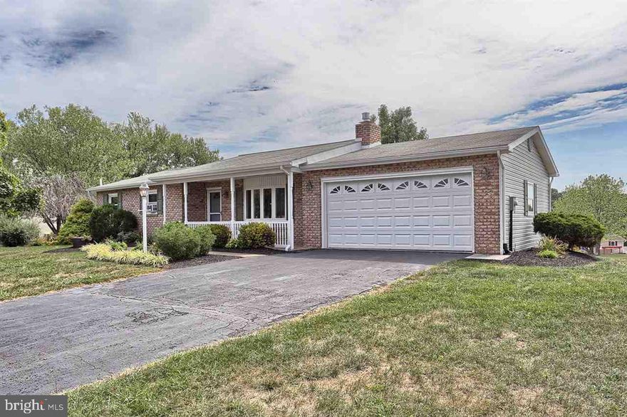 Enjoy beautiful home with spectacular mountain views, in this wonderful 3 bedroom home! Featuring 2 full baths, spacious living room a dining room and a kitchen. Located in the Carlisle School District. The gas fire place heats the whole house! This home has a finished basement with two rooms. There is a two car garage with lots of storage space.