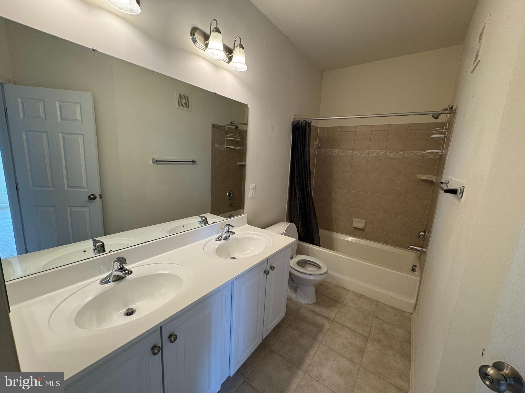 CONDOMINIUMS AT KIRKPATR - Residential Lease