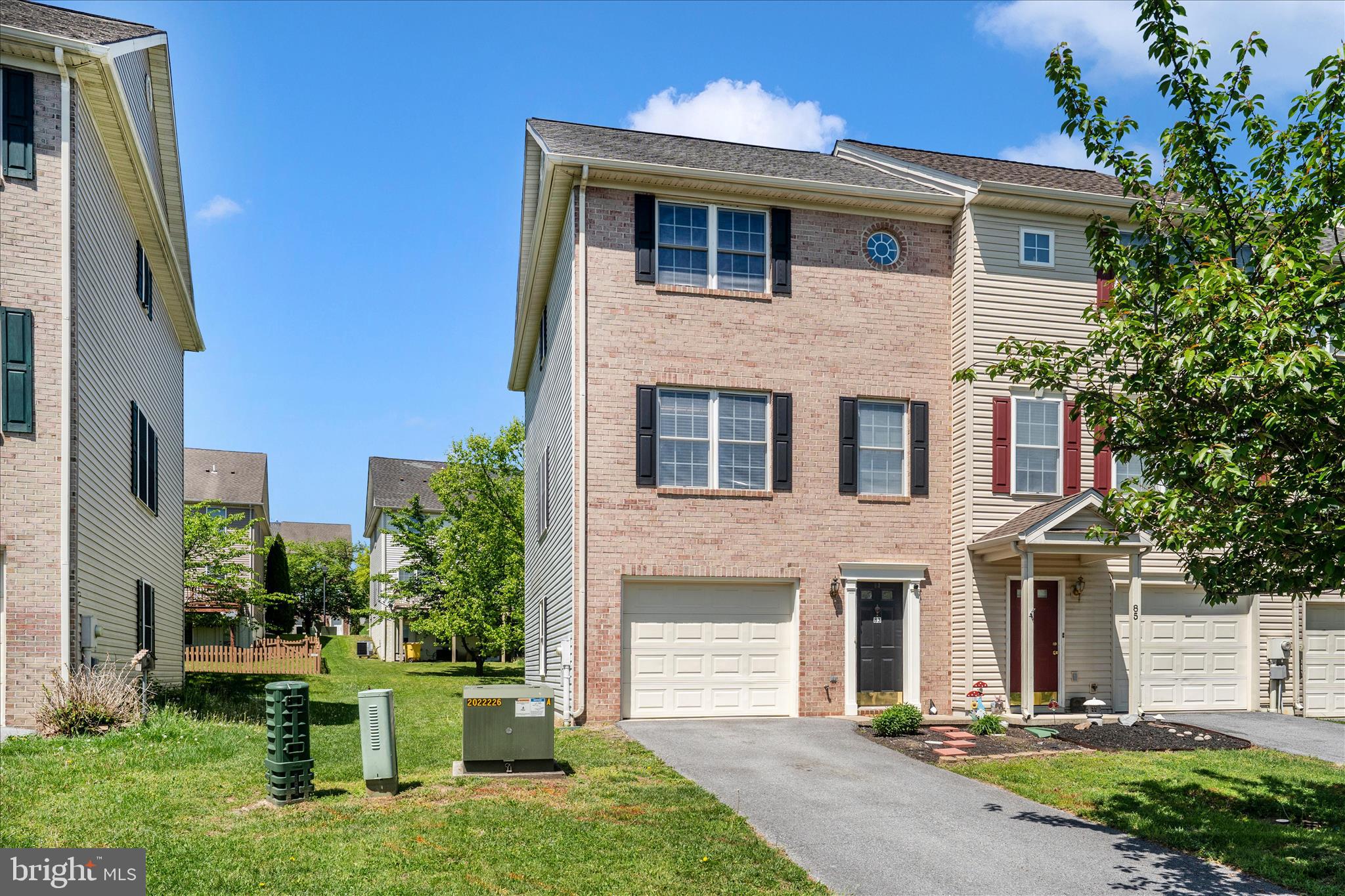 HAMMONDS MILL - Residential