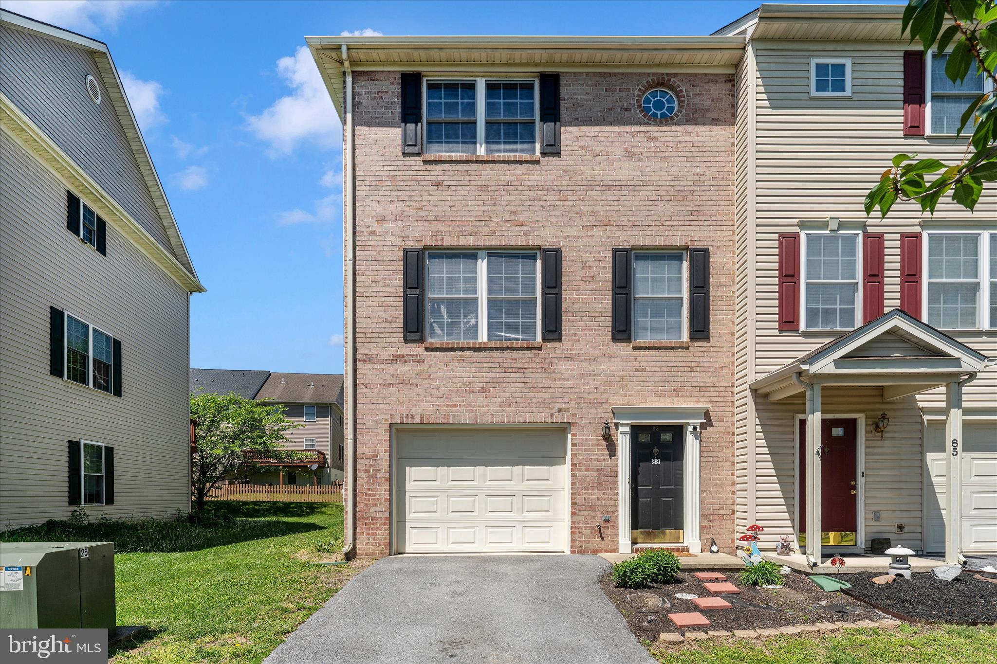 HAMMONDS MILL - Residential