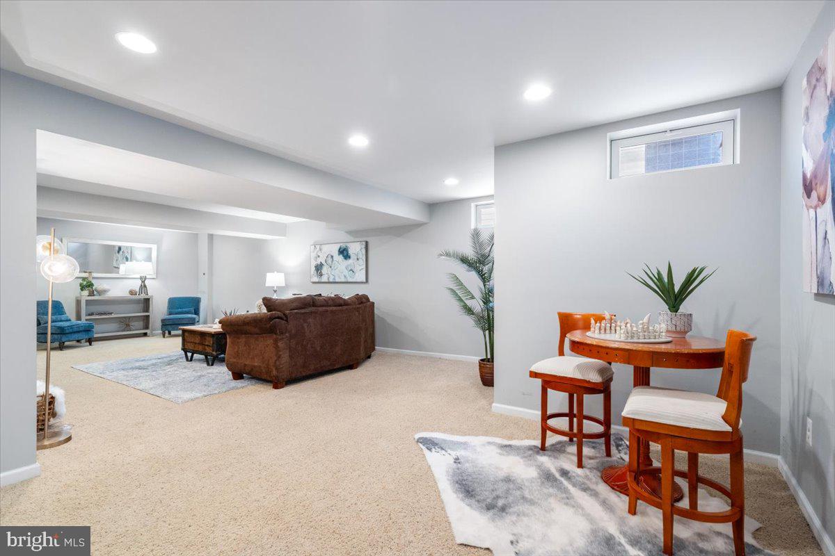 VILLAGES OF URBANA - Residential