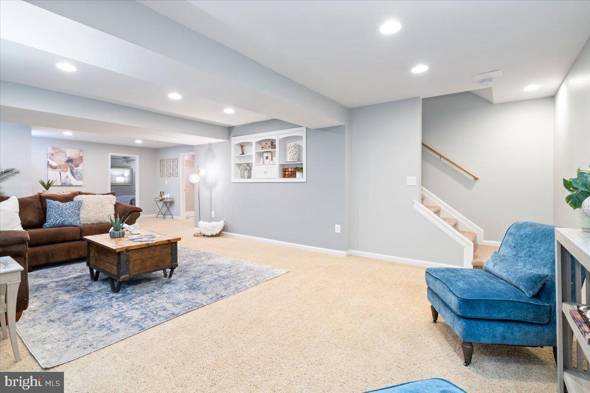 VILLAGES OF URBANA - Residential