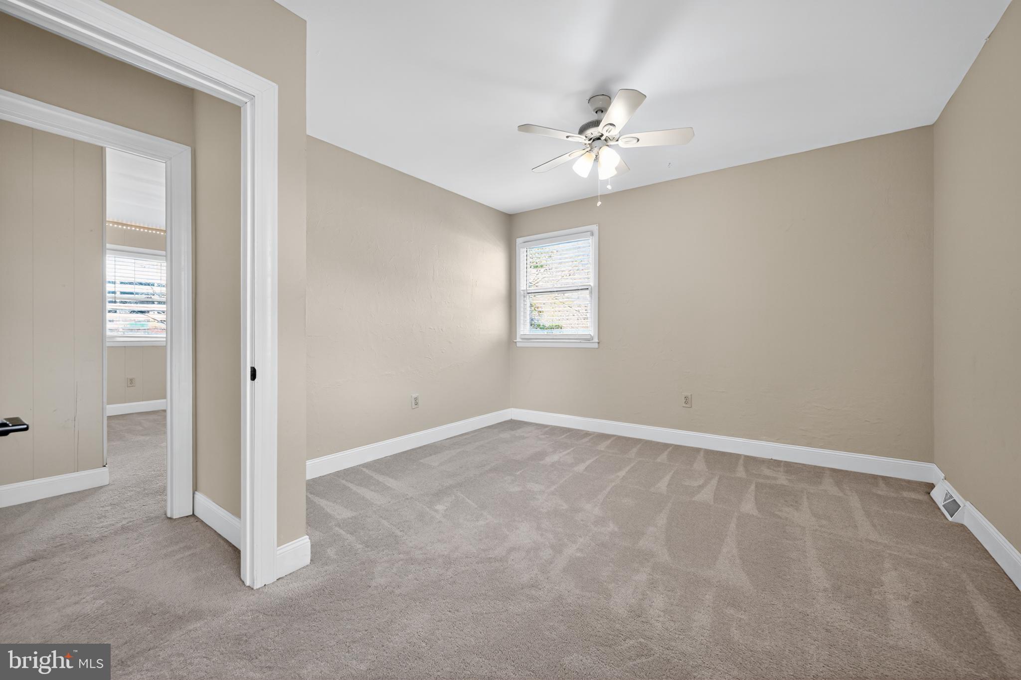 WINDSOR PARK - Residential