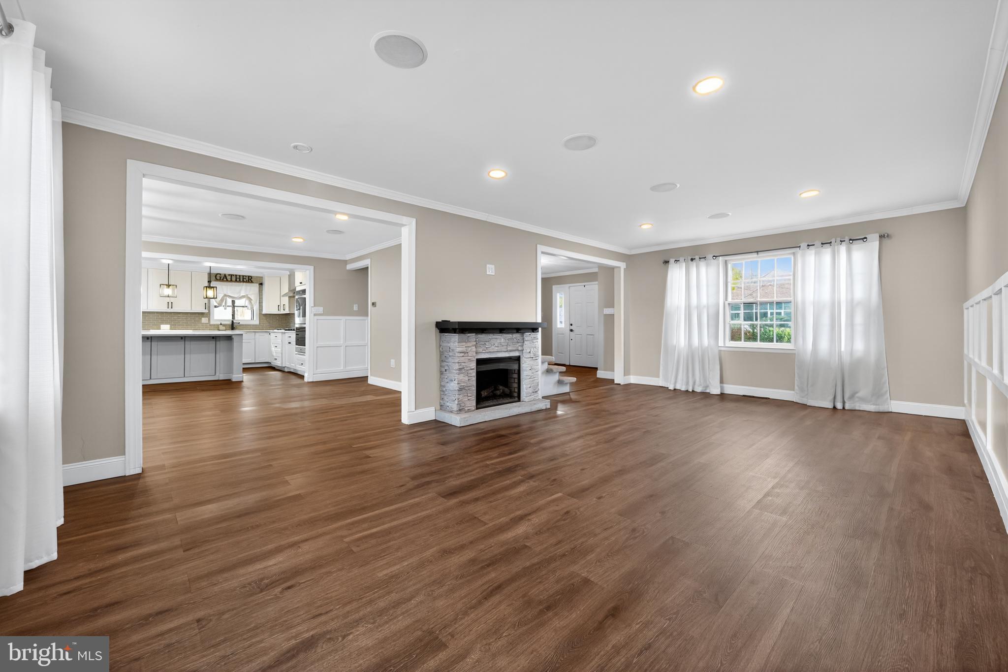 WINDSOR PARK - Residential