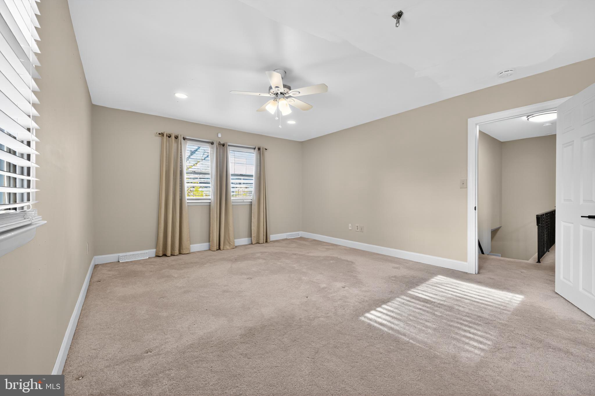 WINDSOR PARK - Residential