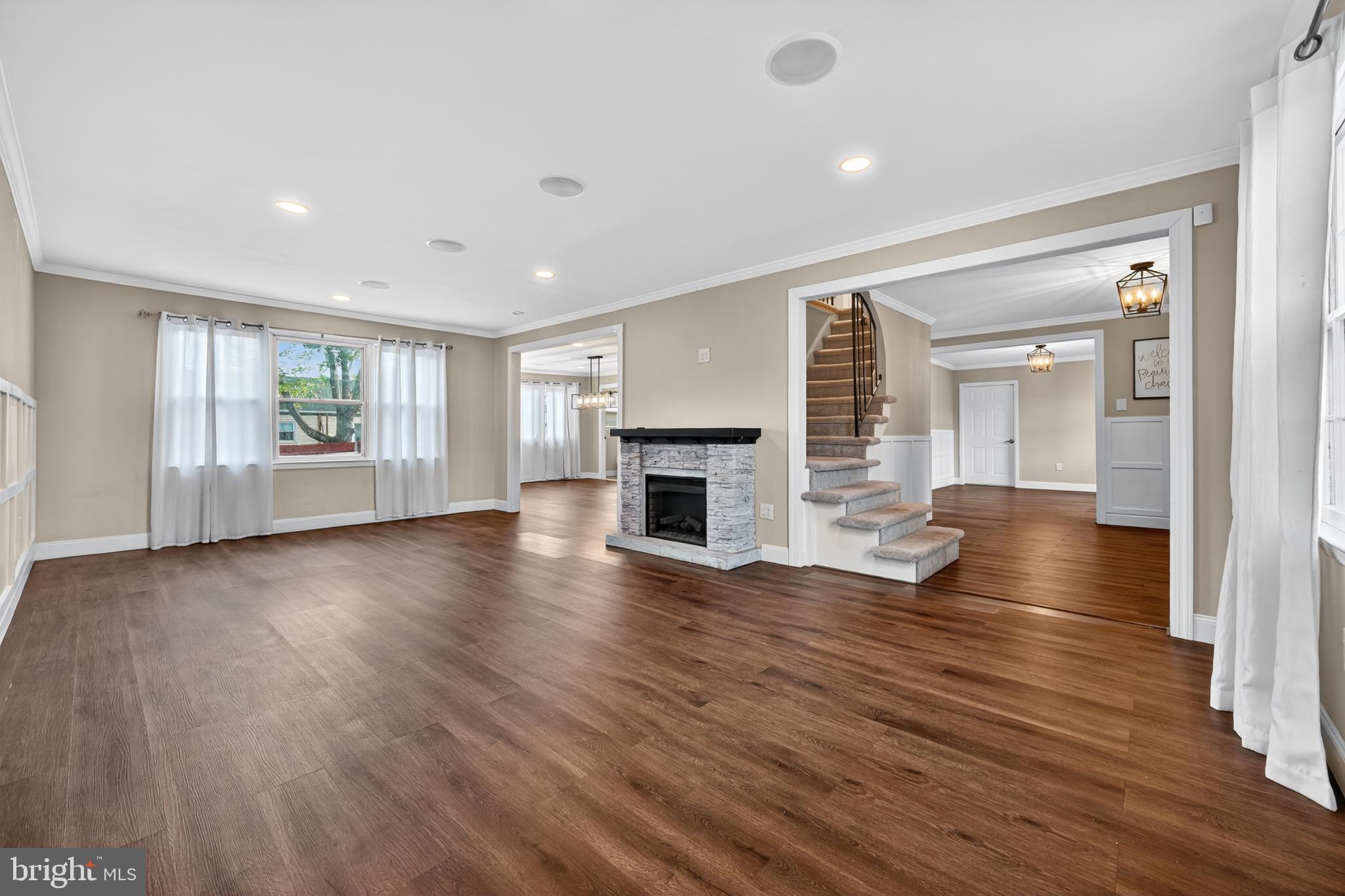 WINDSOR PARK - Residential