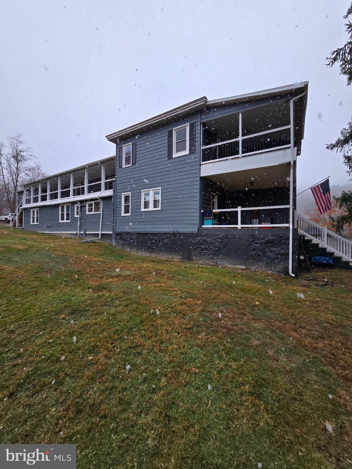 136 WAVERLY STREET