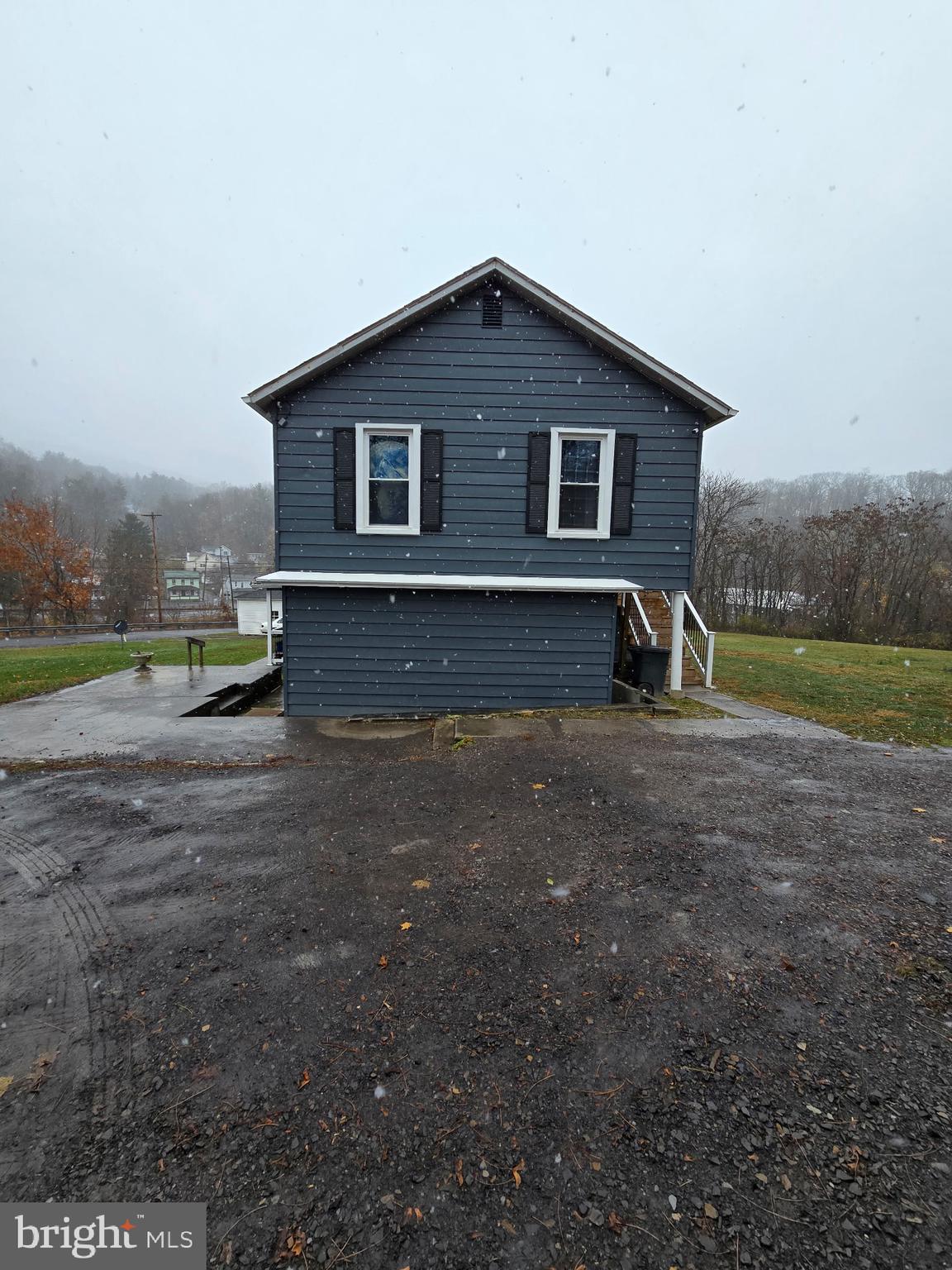 136 WAVERLY STREET