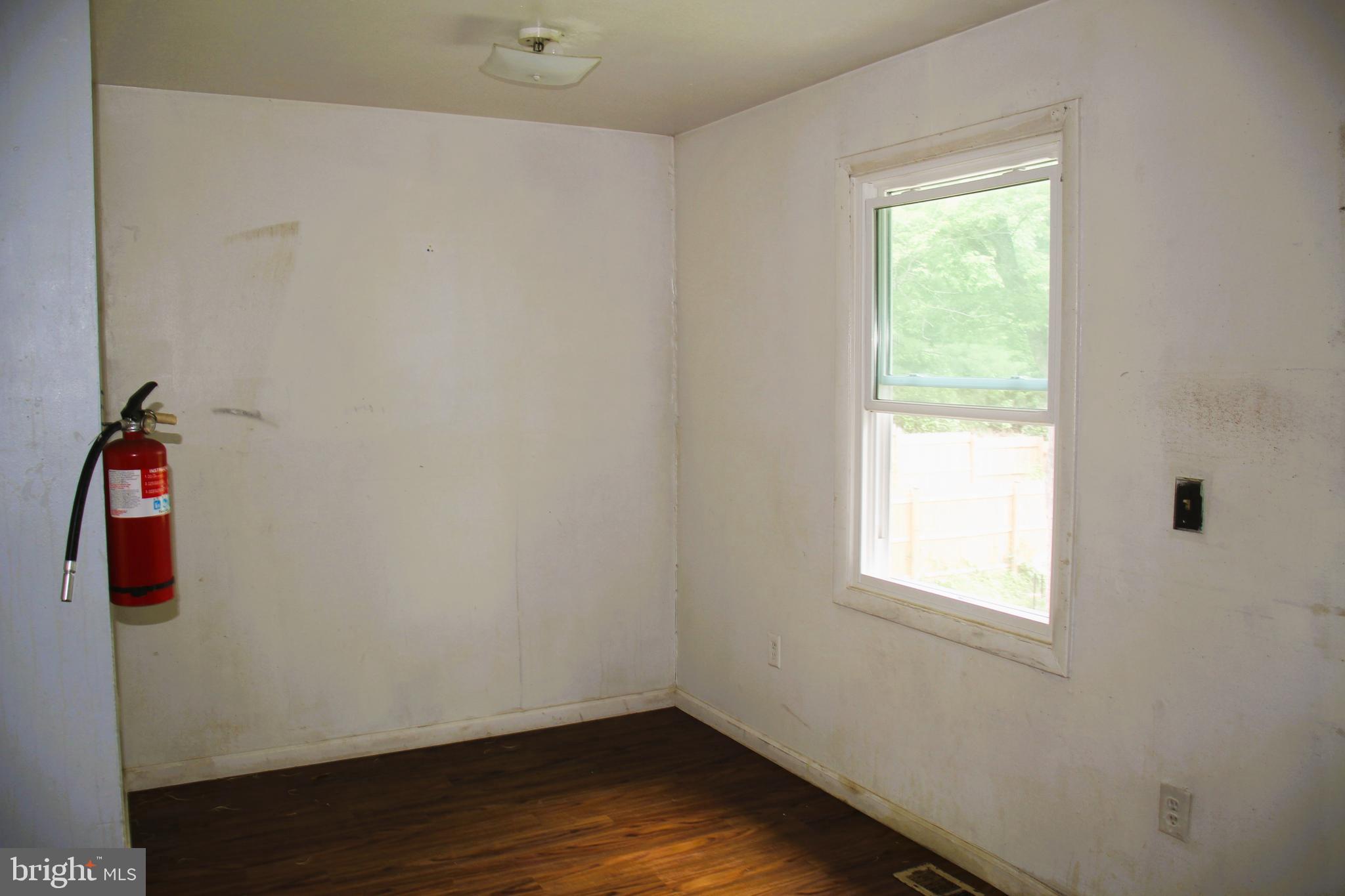 905 TOPVIEW DRIVE