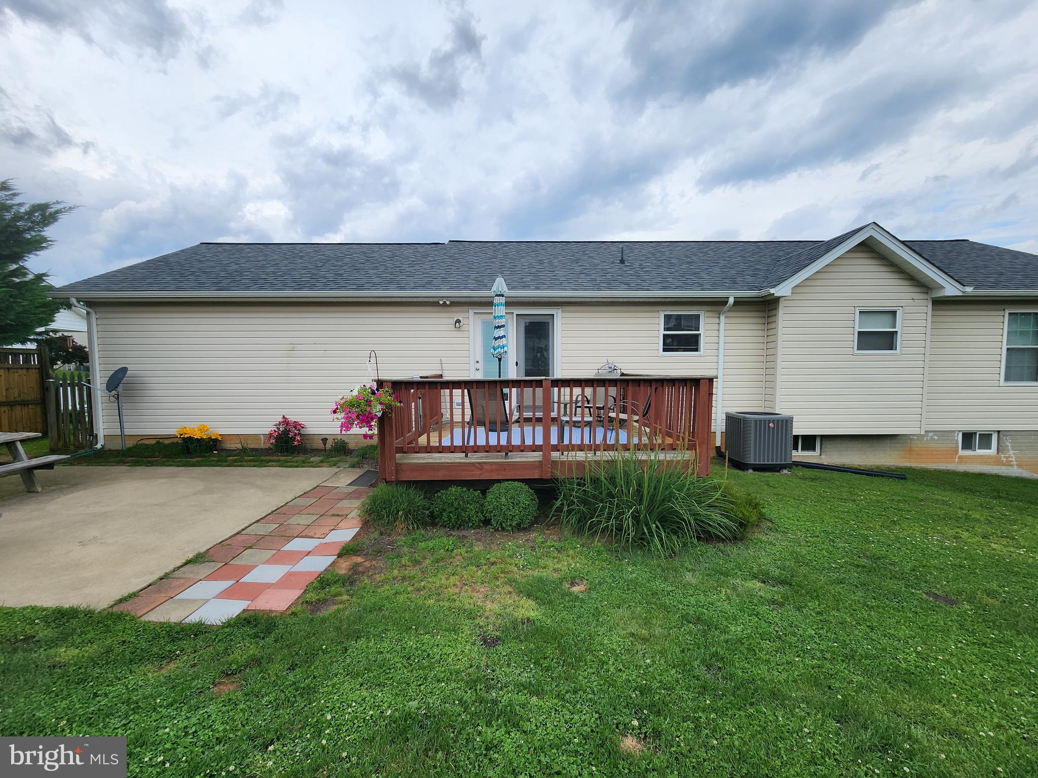 GRAFTON VILLAGE - Residential