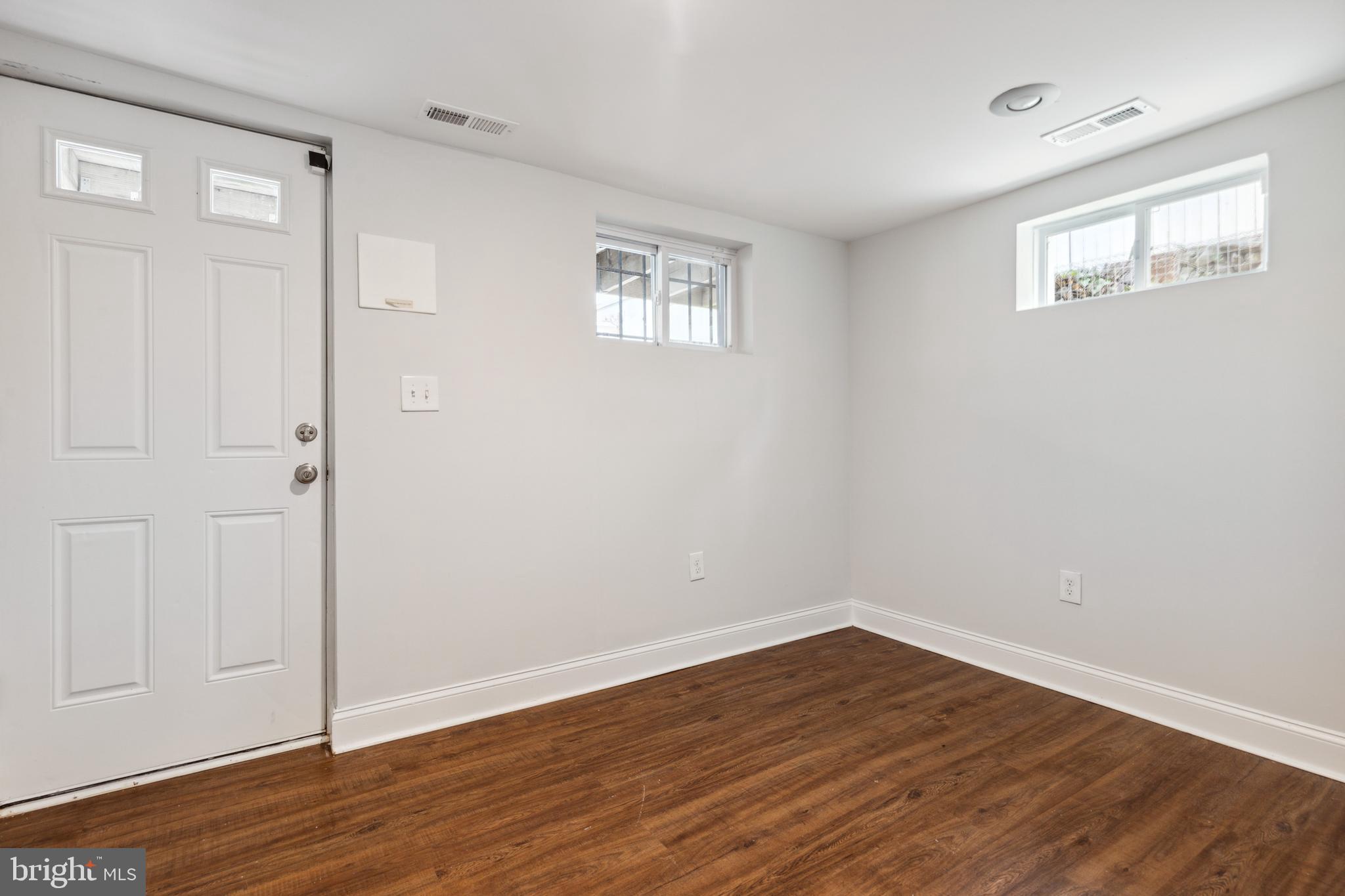 BARRY FARMS - Residential Lease