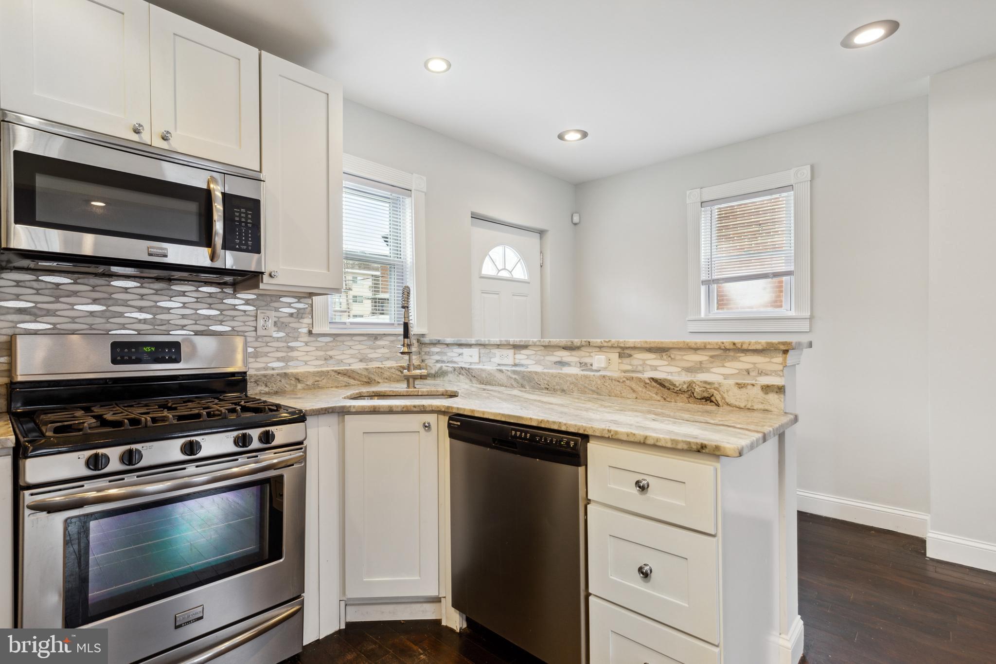 BARRY FARMS - Residential Lease