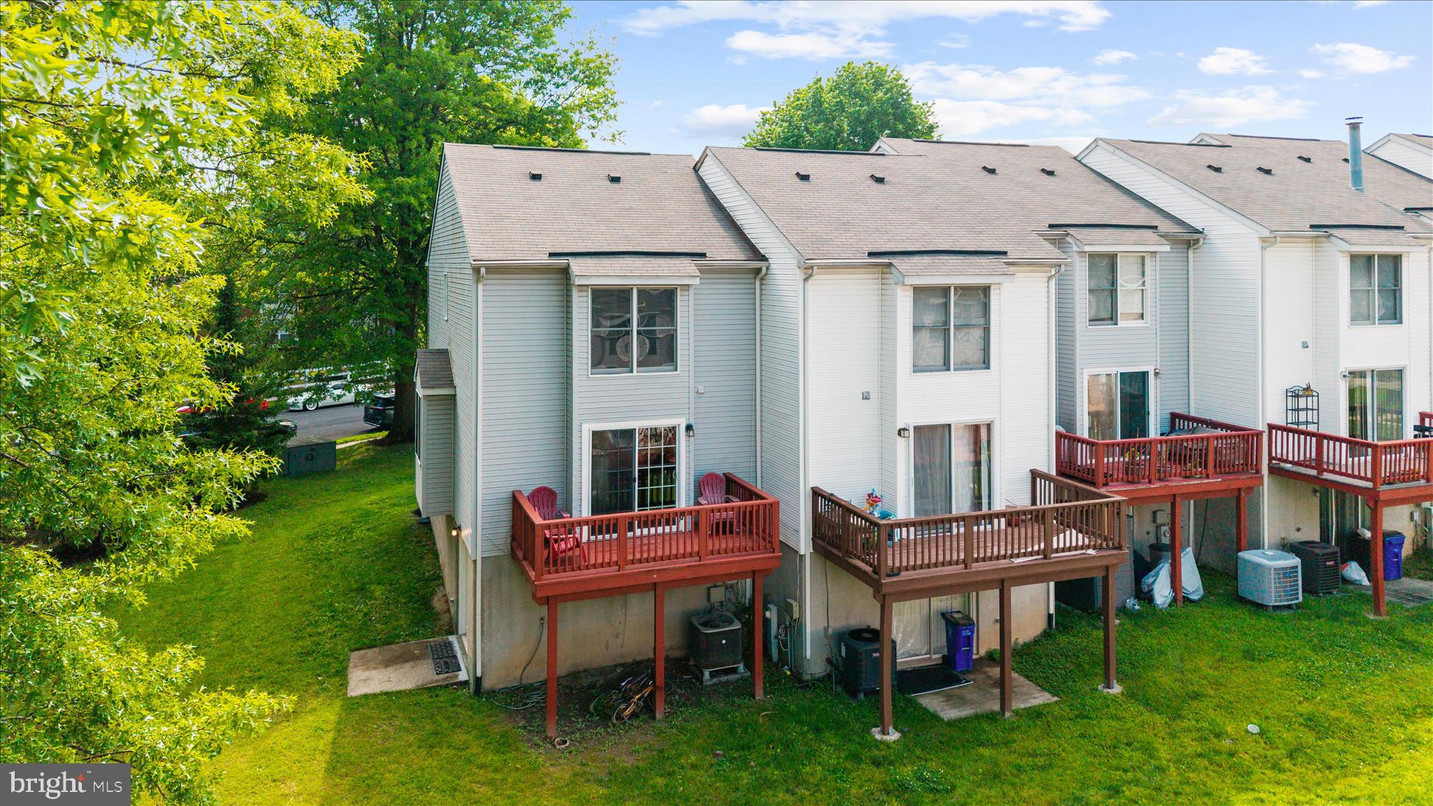 ELLICOTT MEADOWS - Residential