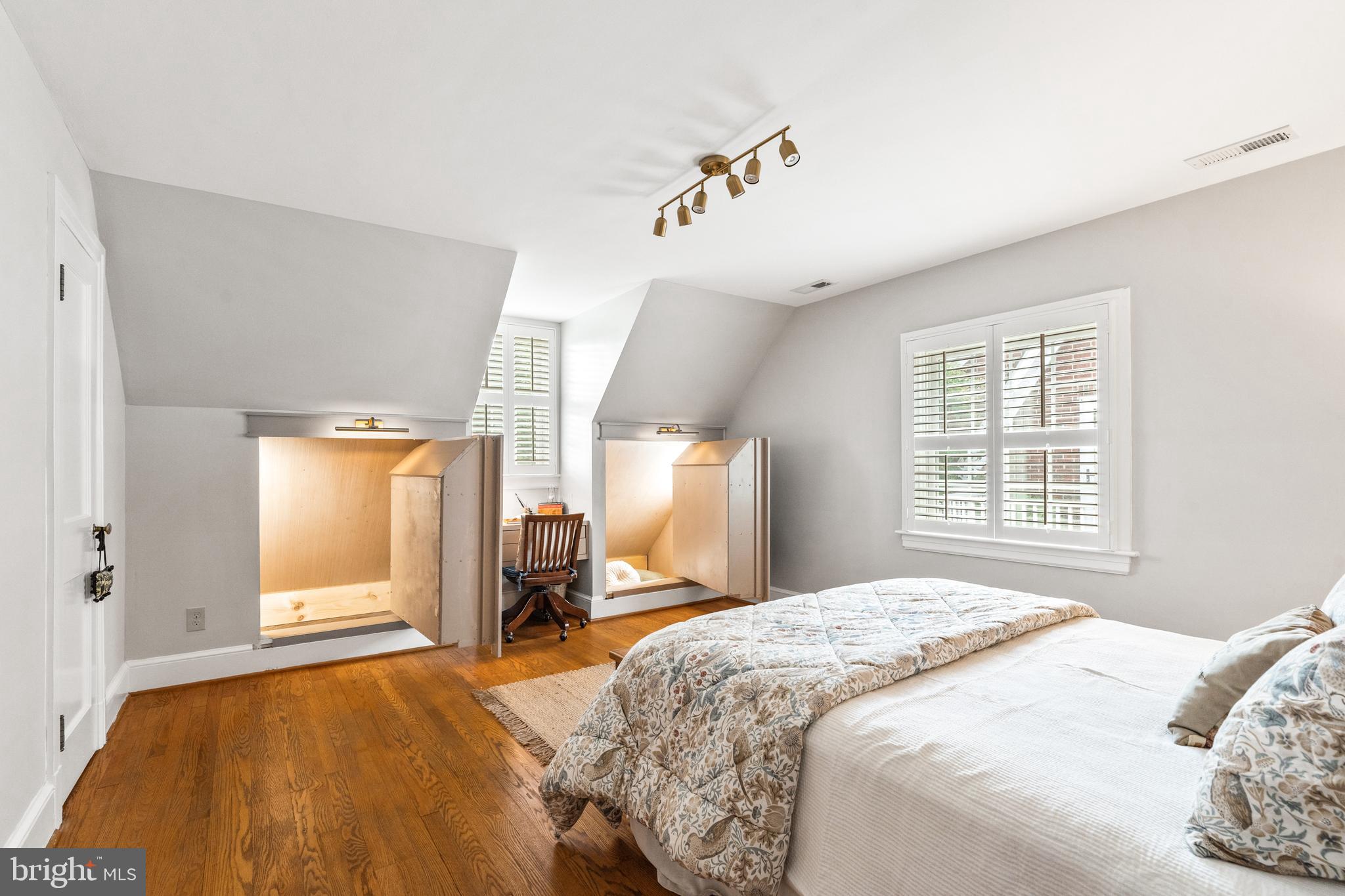 BAKER PARK - Residential