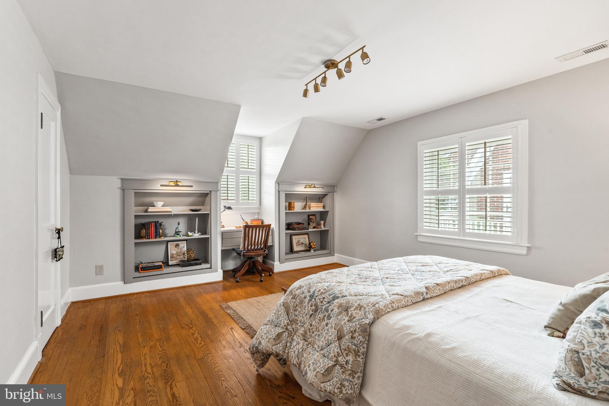 BAKER PARK - Residential