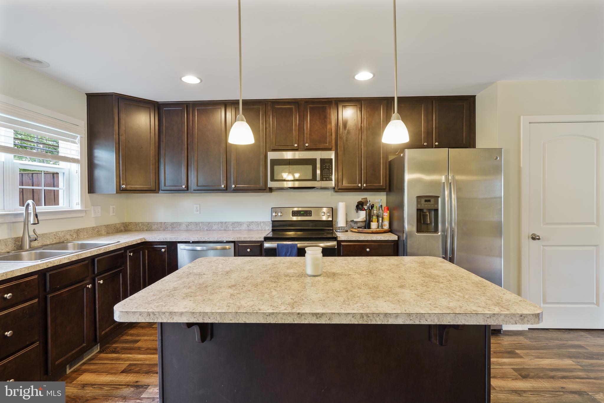 BROOKFIELD - Residential