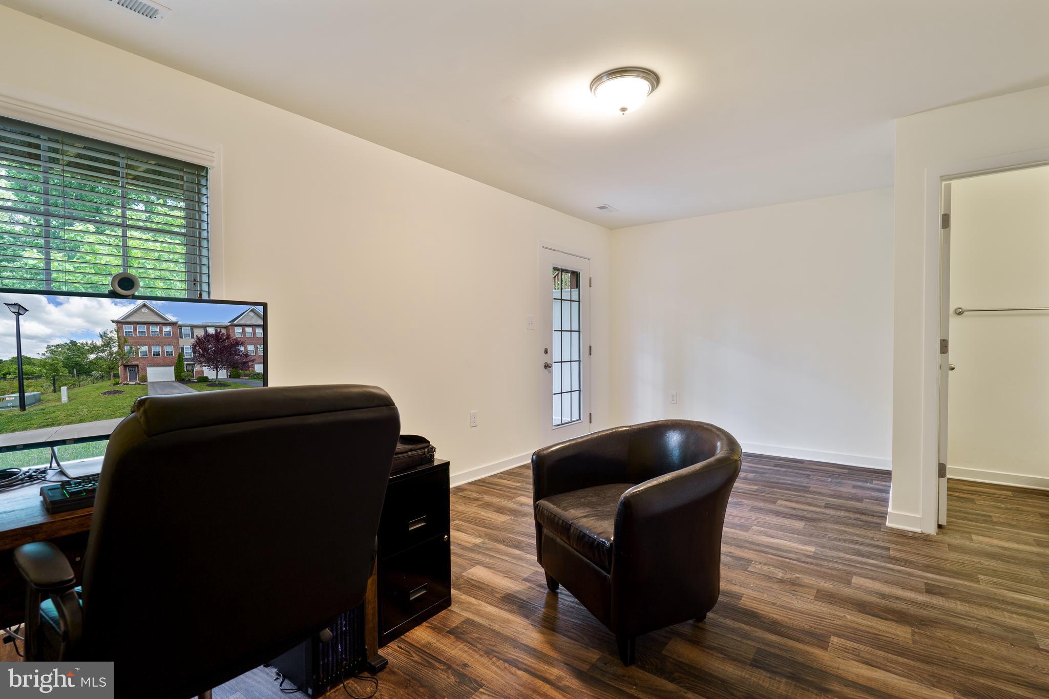 BROOKFIELD - Residential