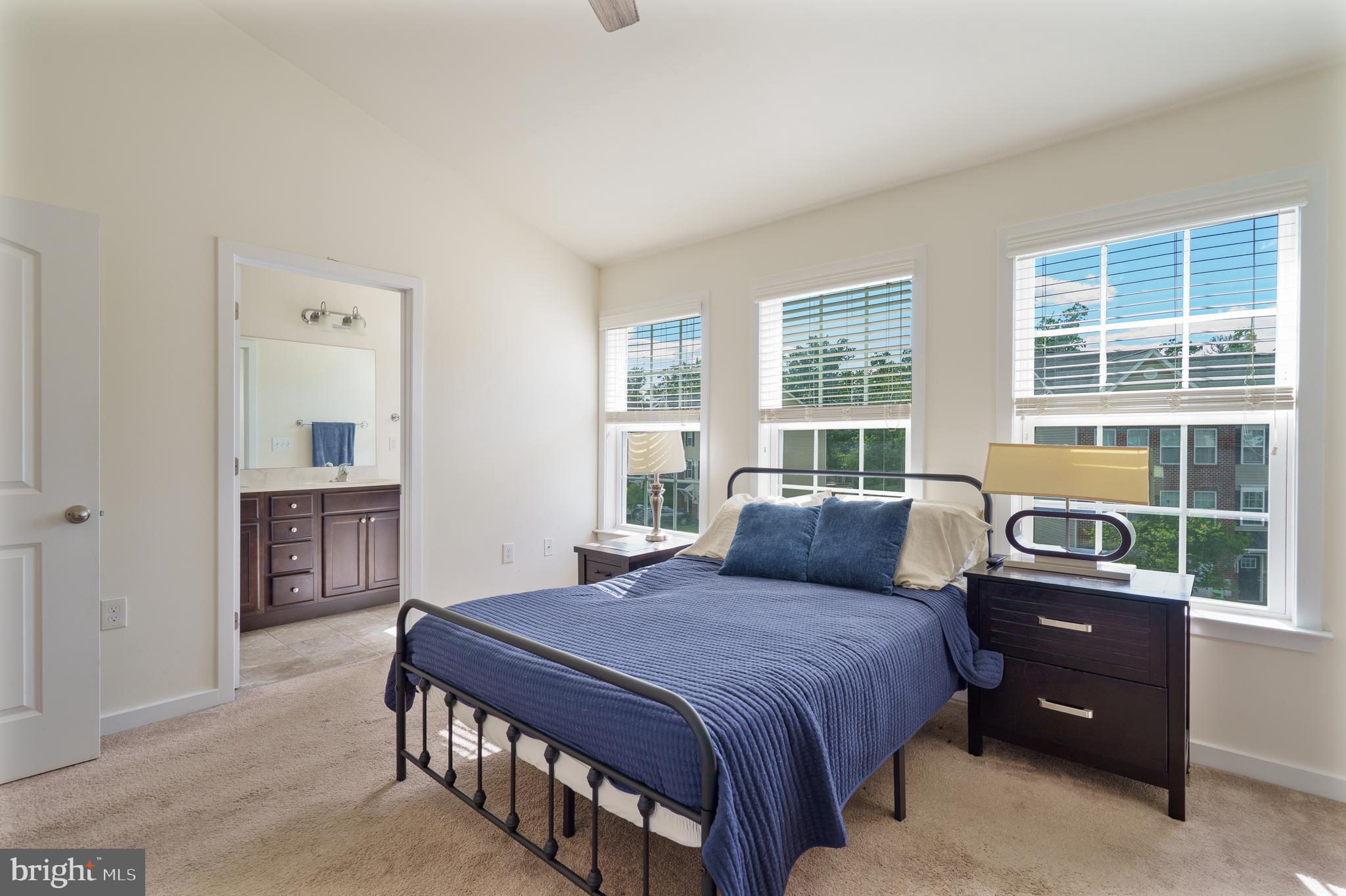 BROOKFIELD - Residential