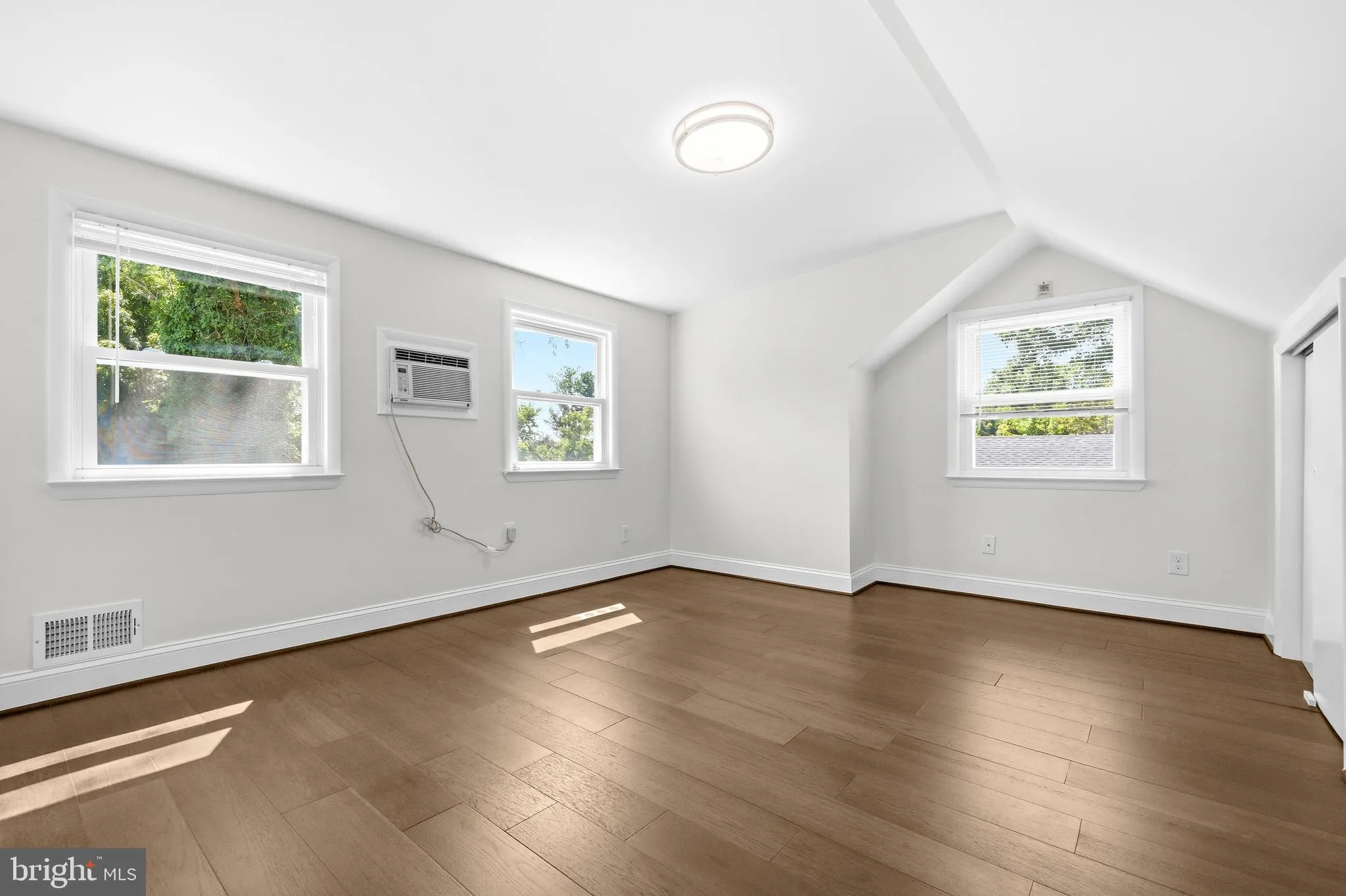 Additional image 89 of 10802 Meadowhill Road, Silver Spring, MD 20901