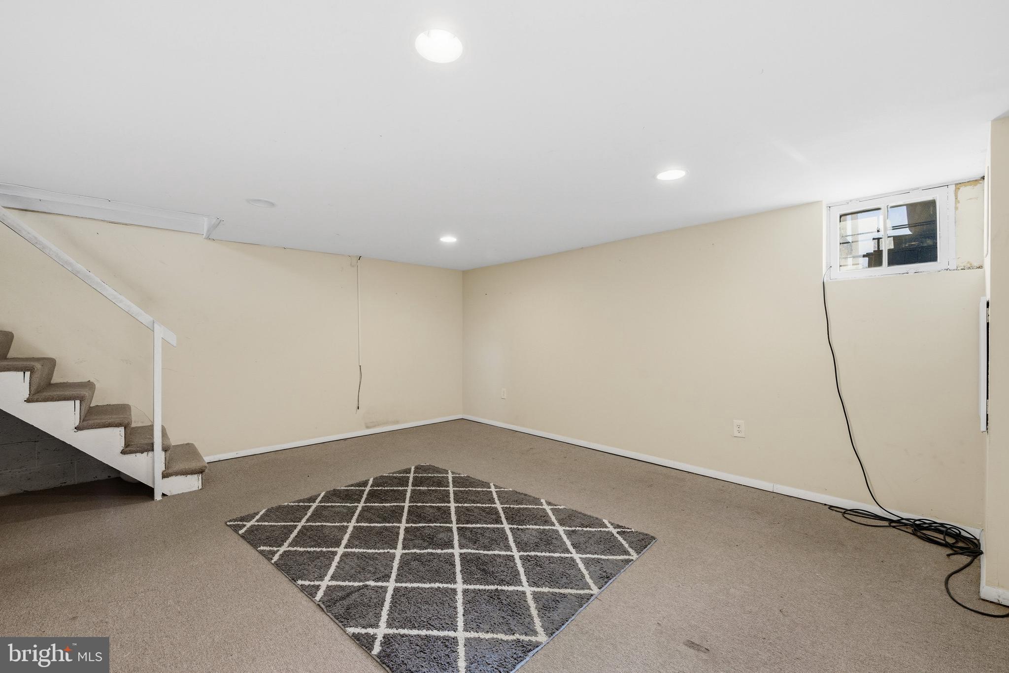 ARBOUR MANOR - Residential