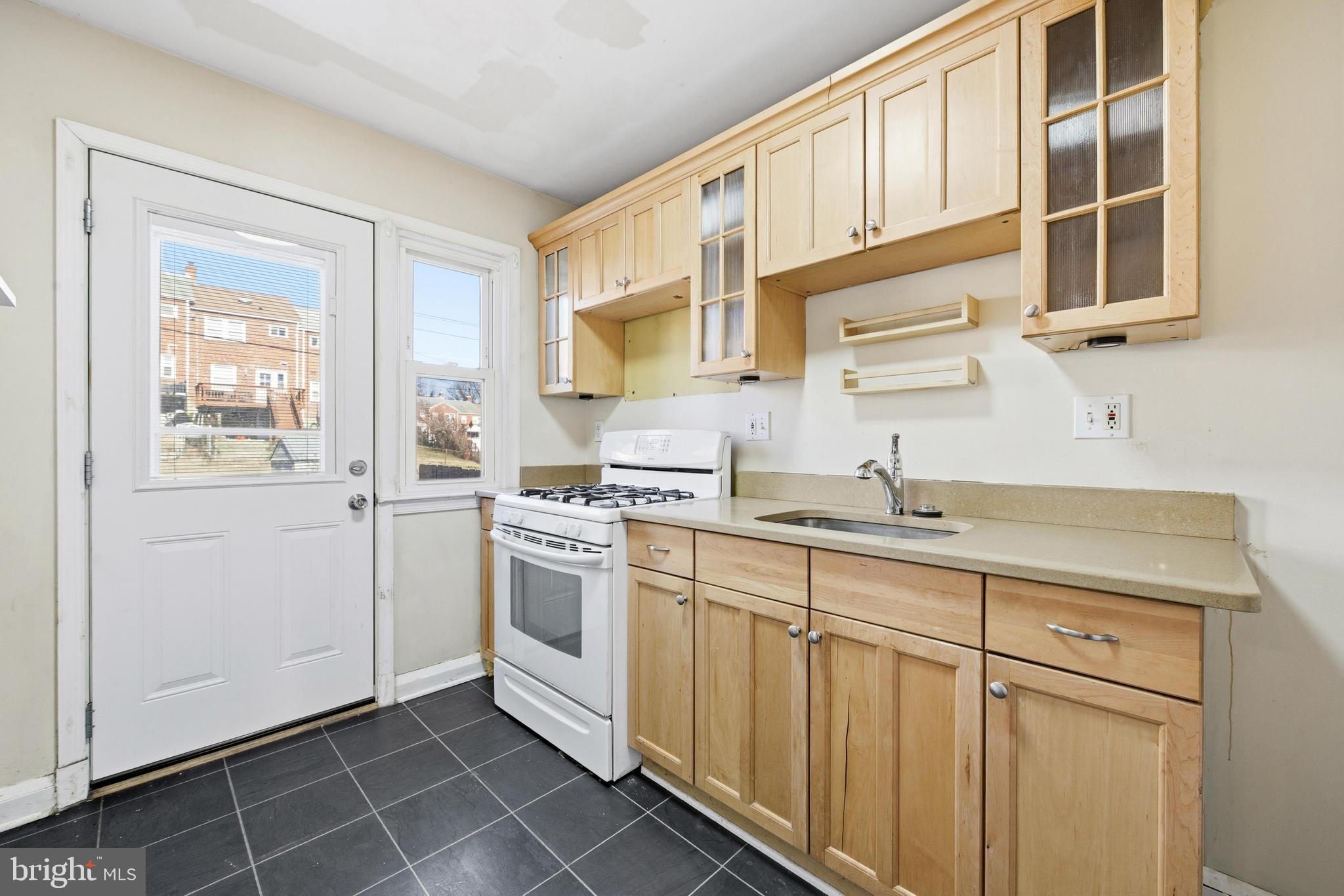 ARBOUR MANOR - Residential