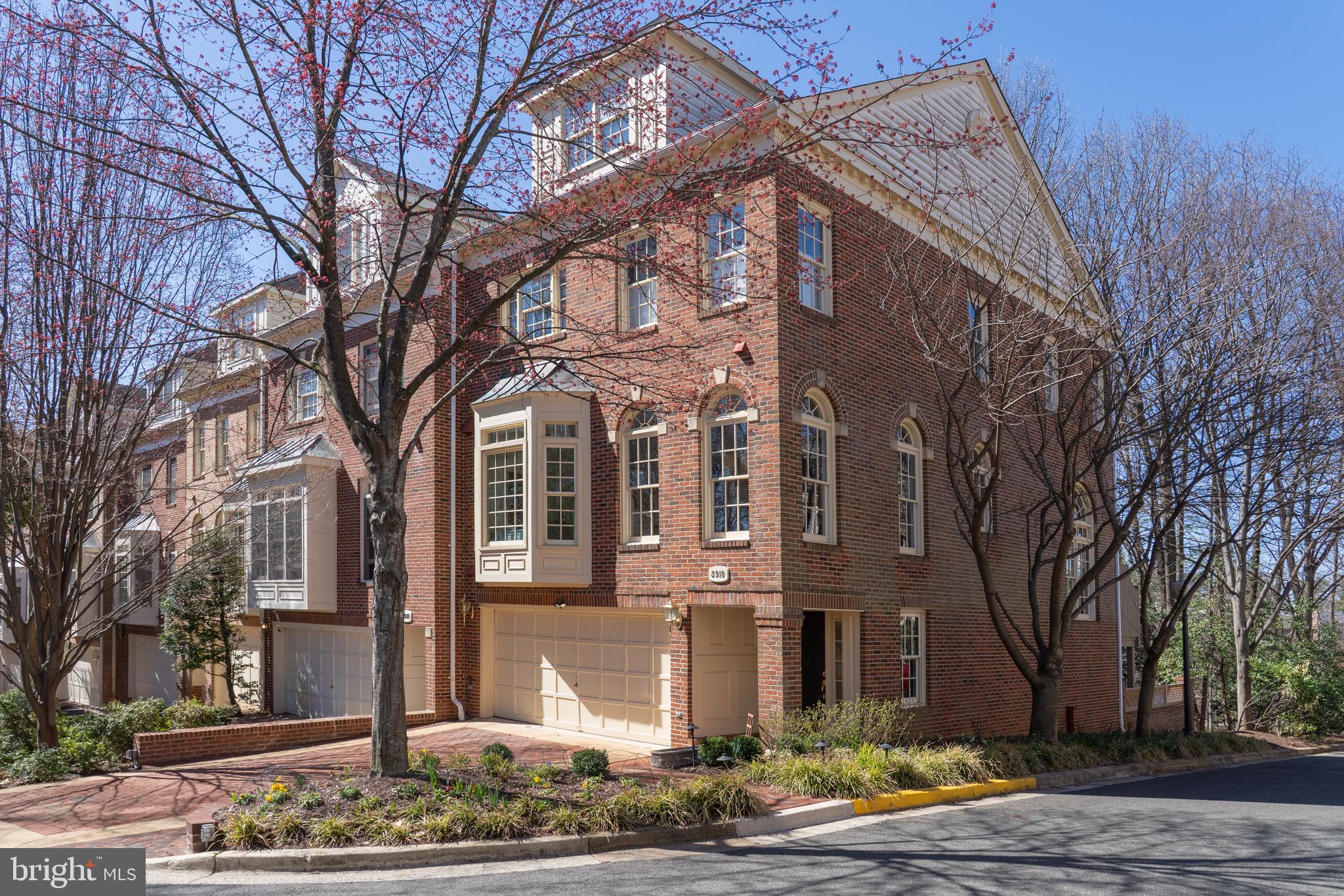 HILLANDALE - Residential