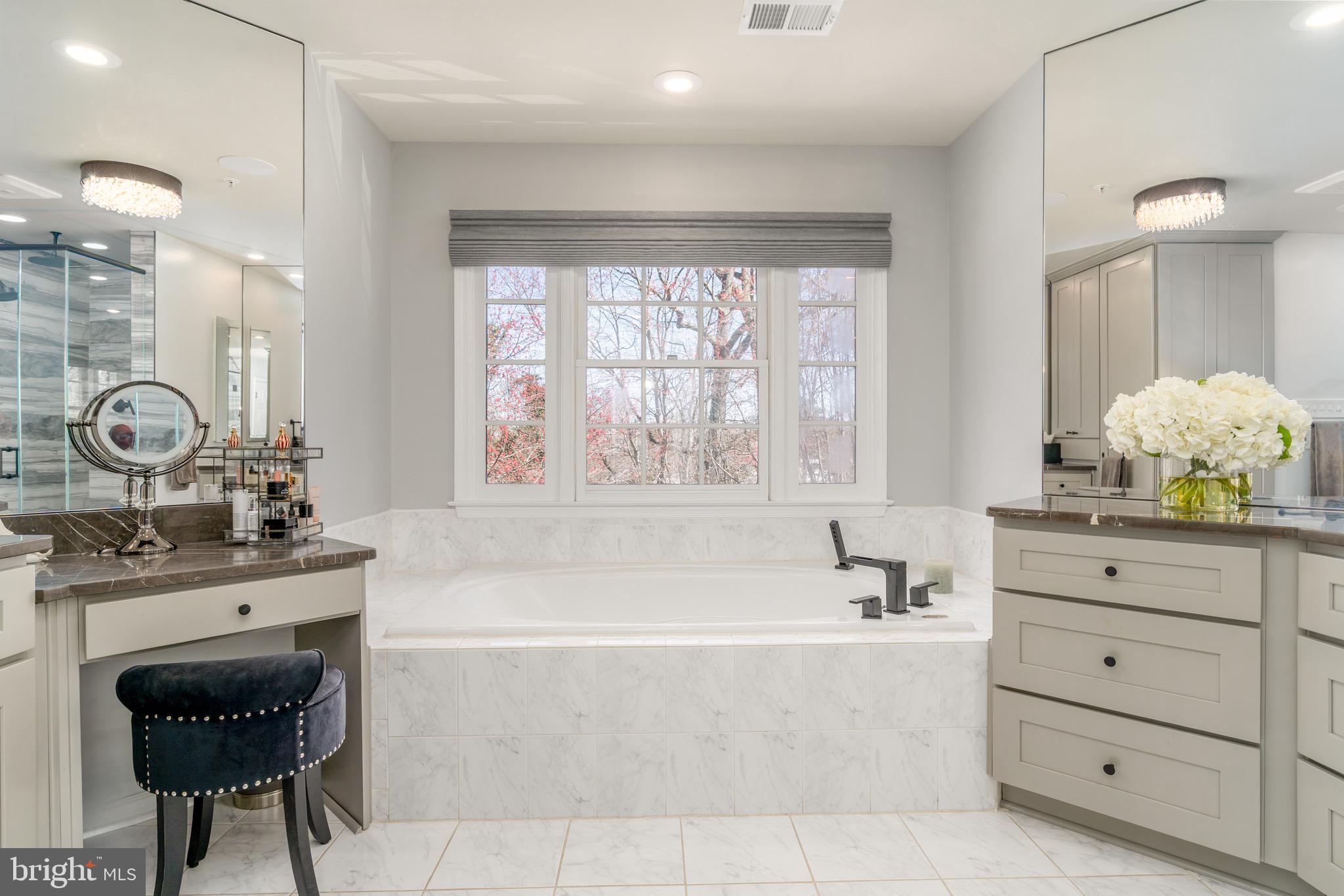 HILLANDALE - Residential