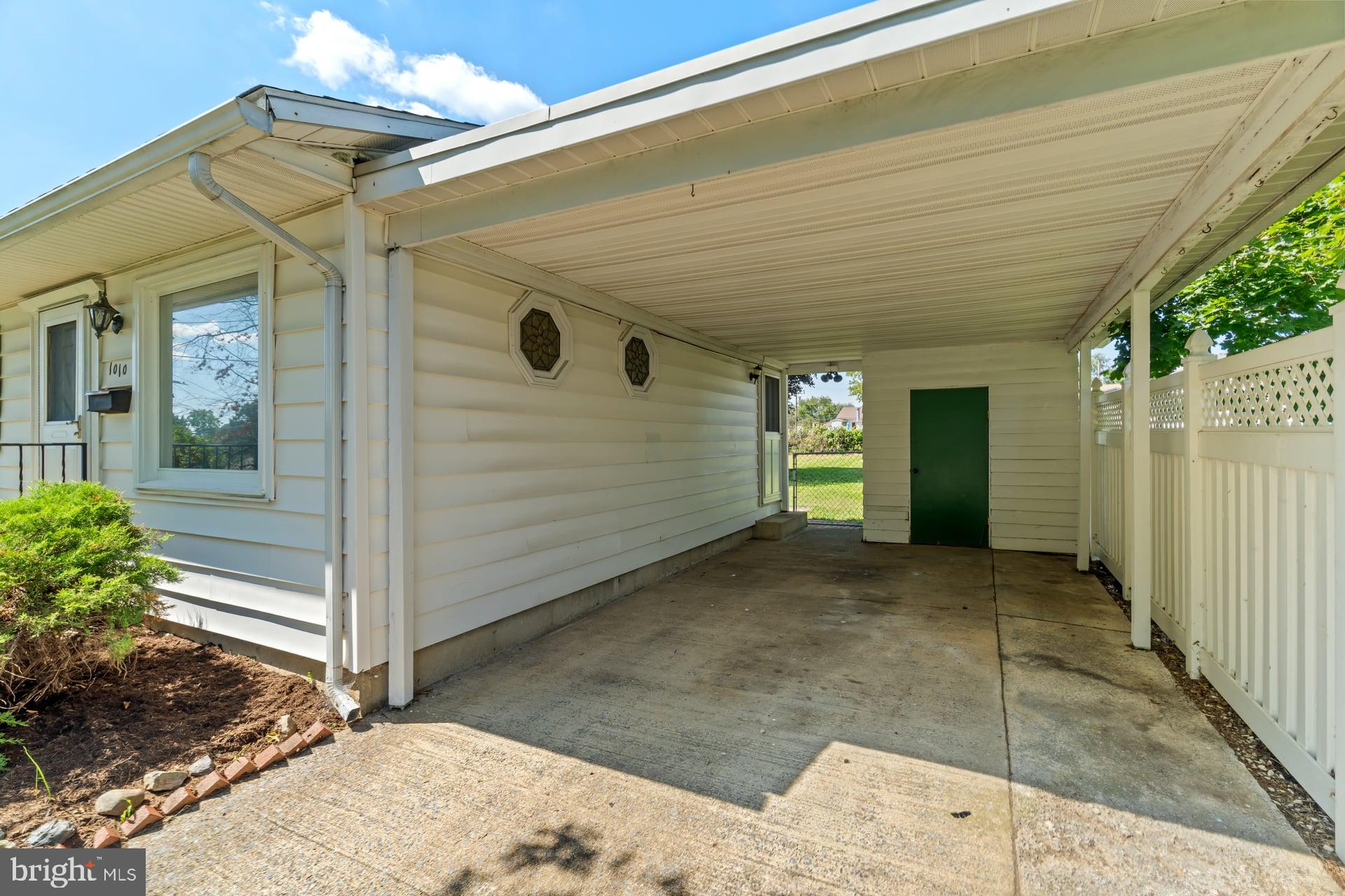 1010 COLLINGSWOOD