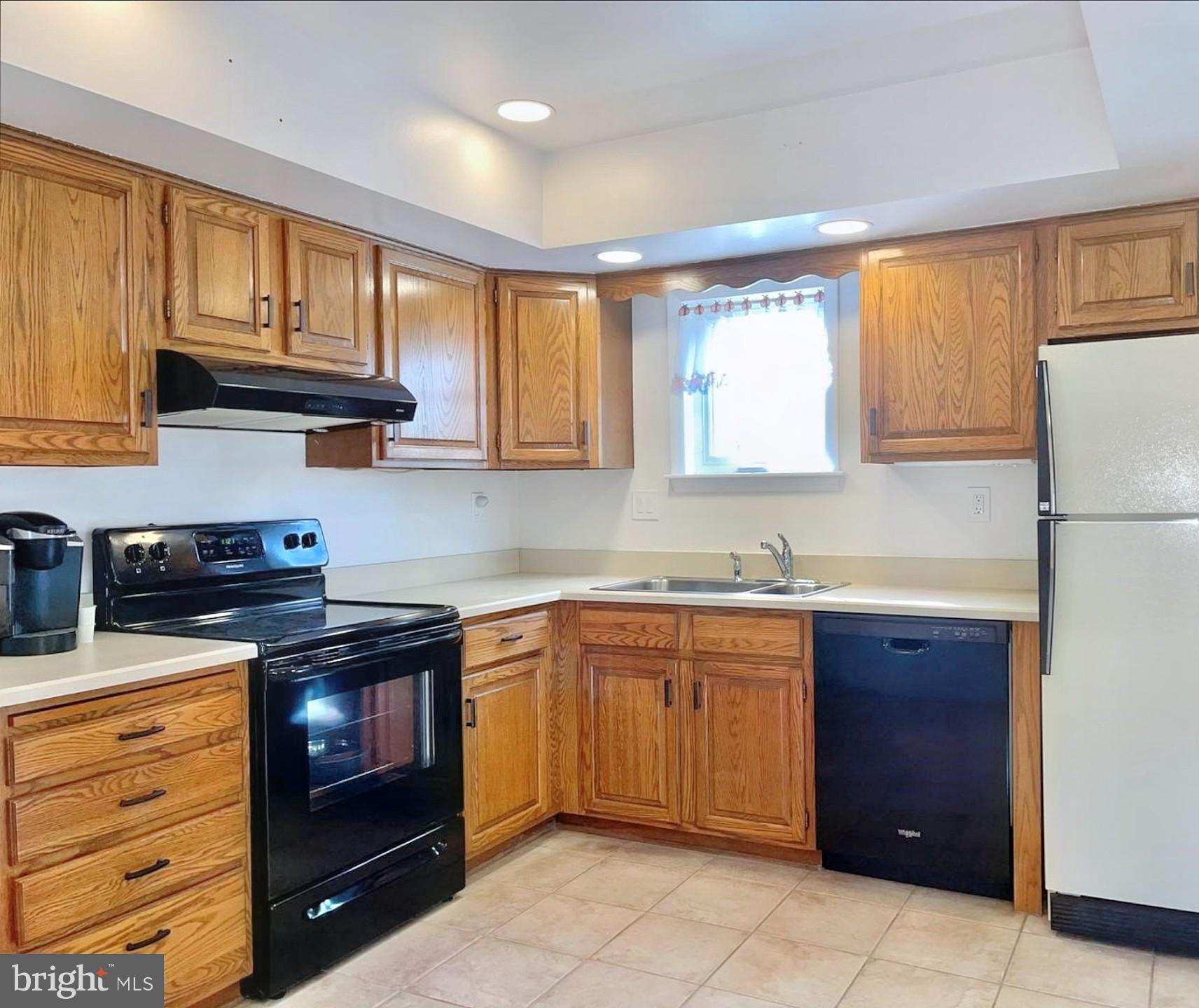 WESTWYK - Residential Lease