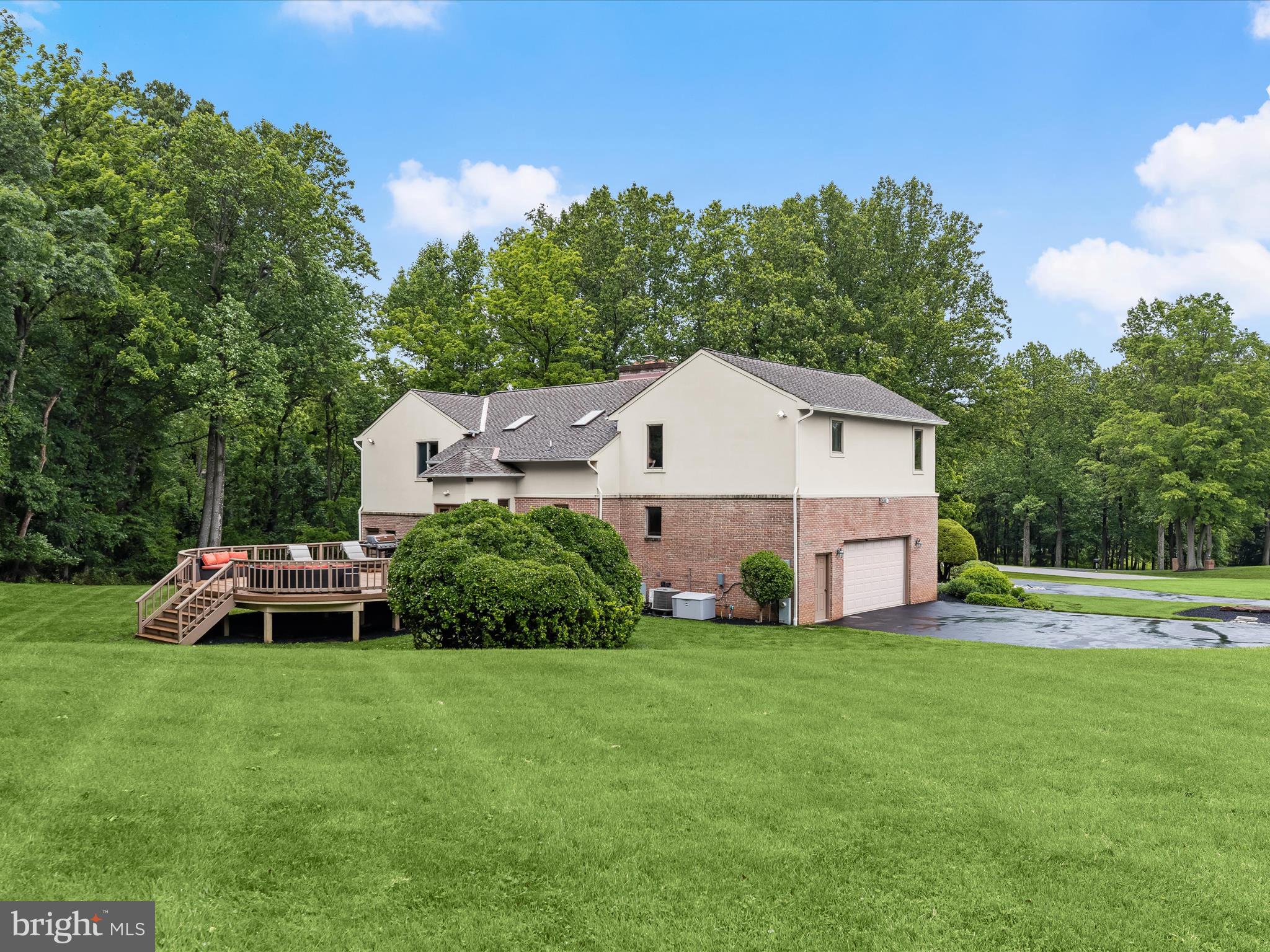 RIDGEWOOD - Residential