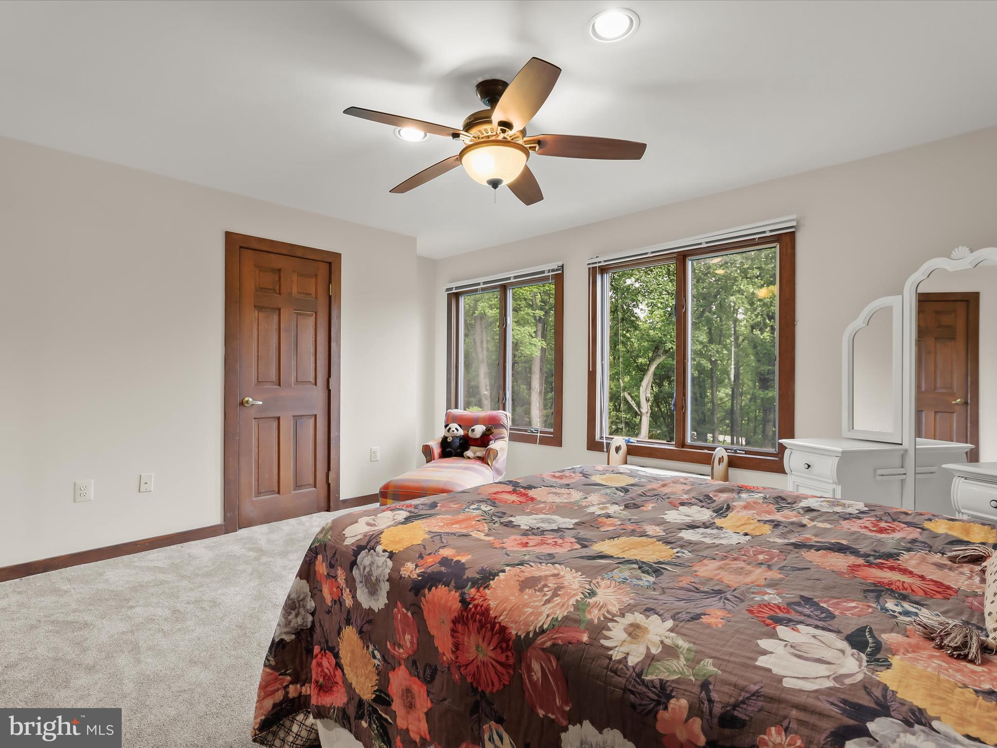 RIDGEWOOD - Residential